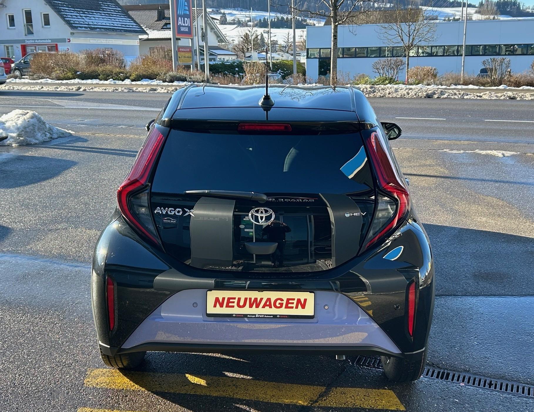 TOYOTA Aygo X 1.5 VVT-i HSD Trend-image-10