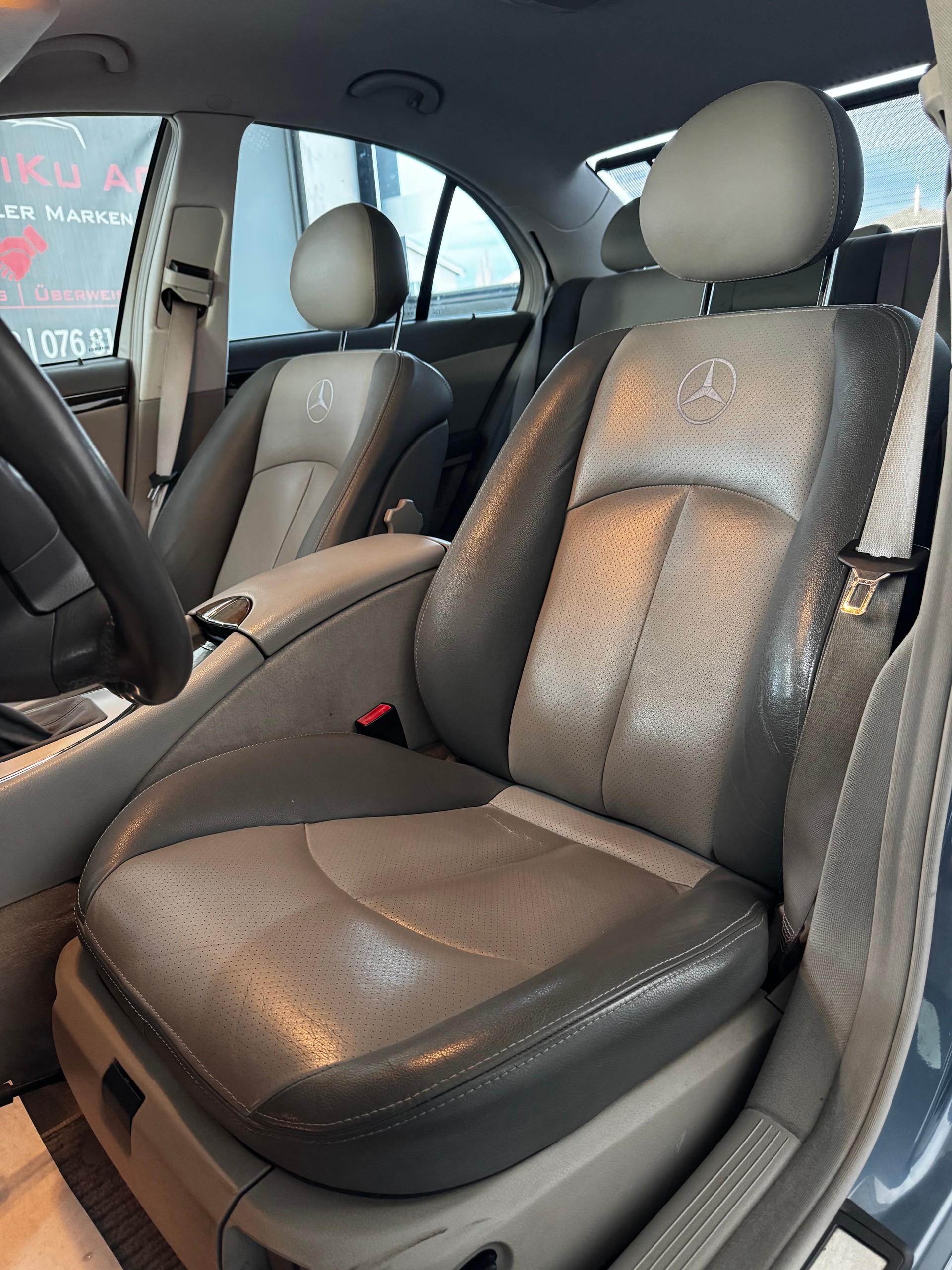 MERCEDES-BENZ E 270 CDI Elégance-image-13