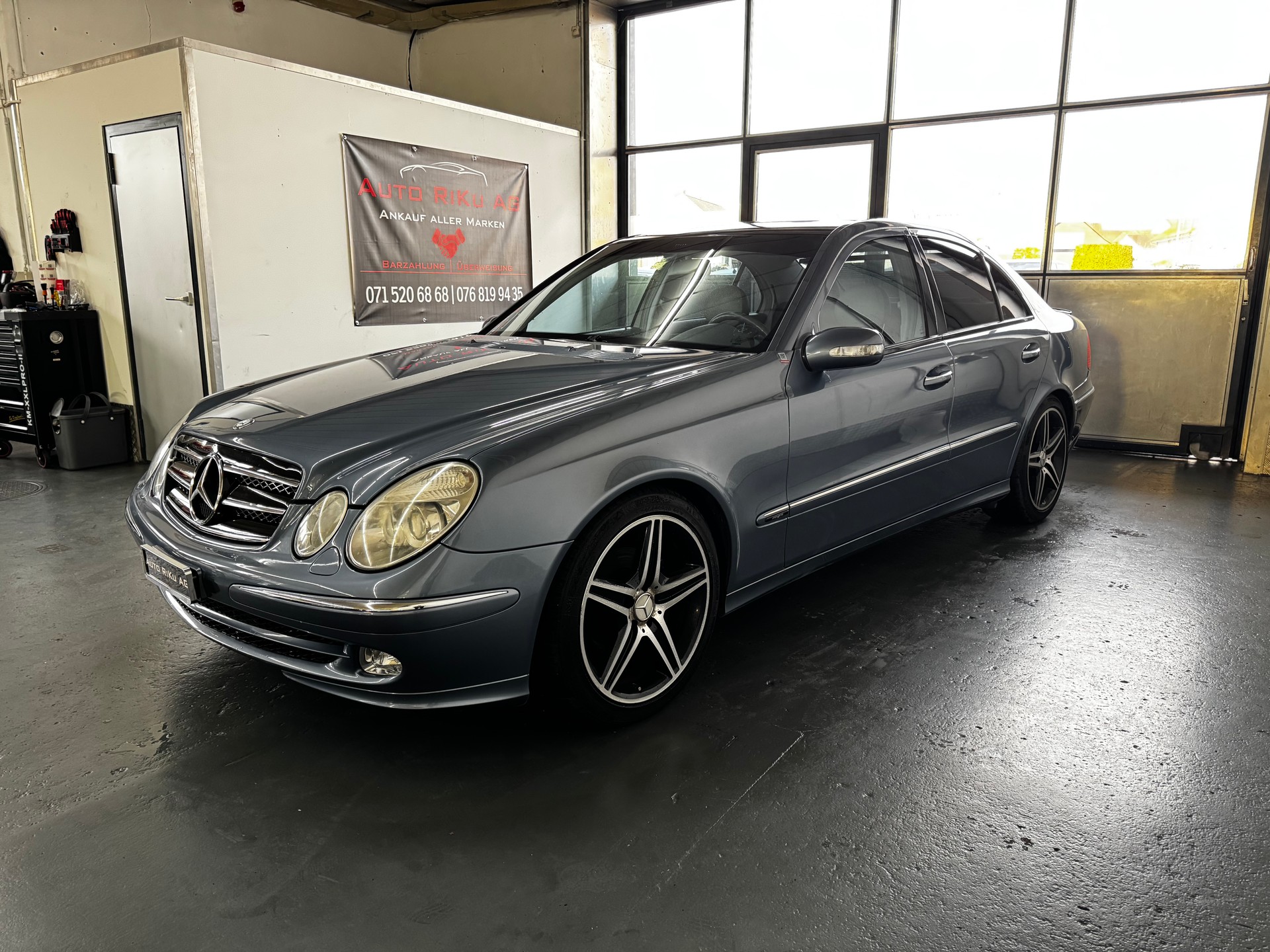 MERCEDES-BENZ E 270 CDI Elégance-image-5