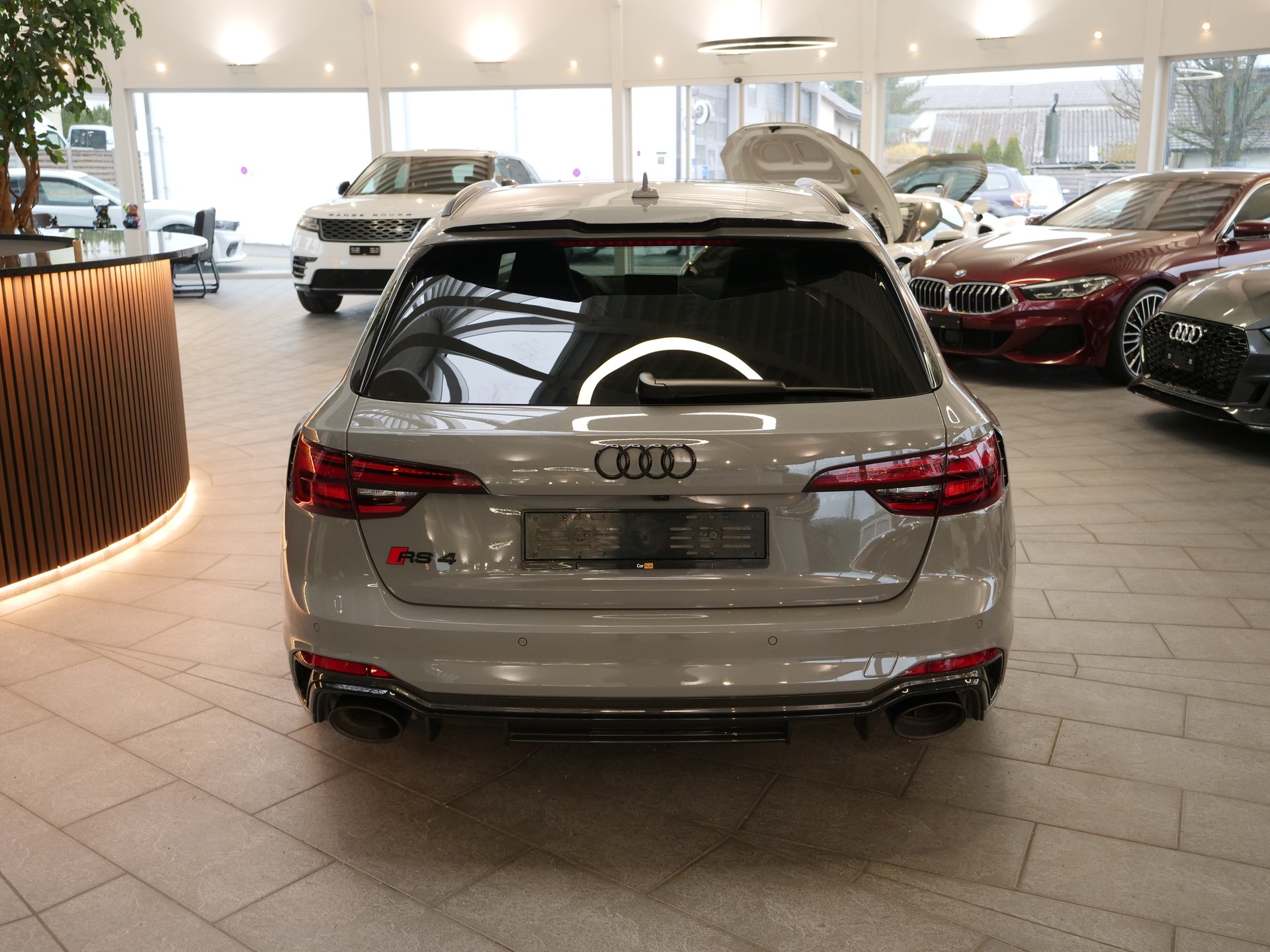 AUDI RS4 Avant 2.9 TFSI quattro tiptronic-image-5