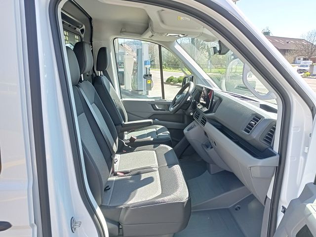 VW Crafter 35 2.0 BiTDI L4 4Motion A-image-13