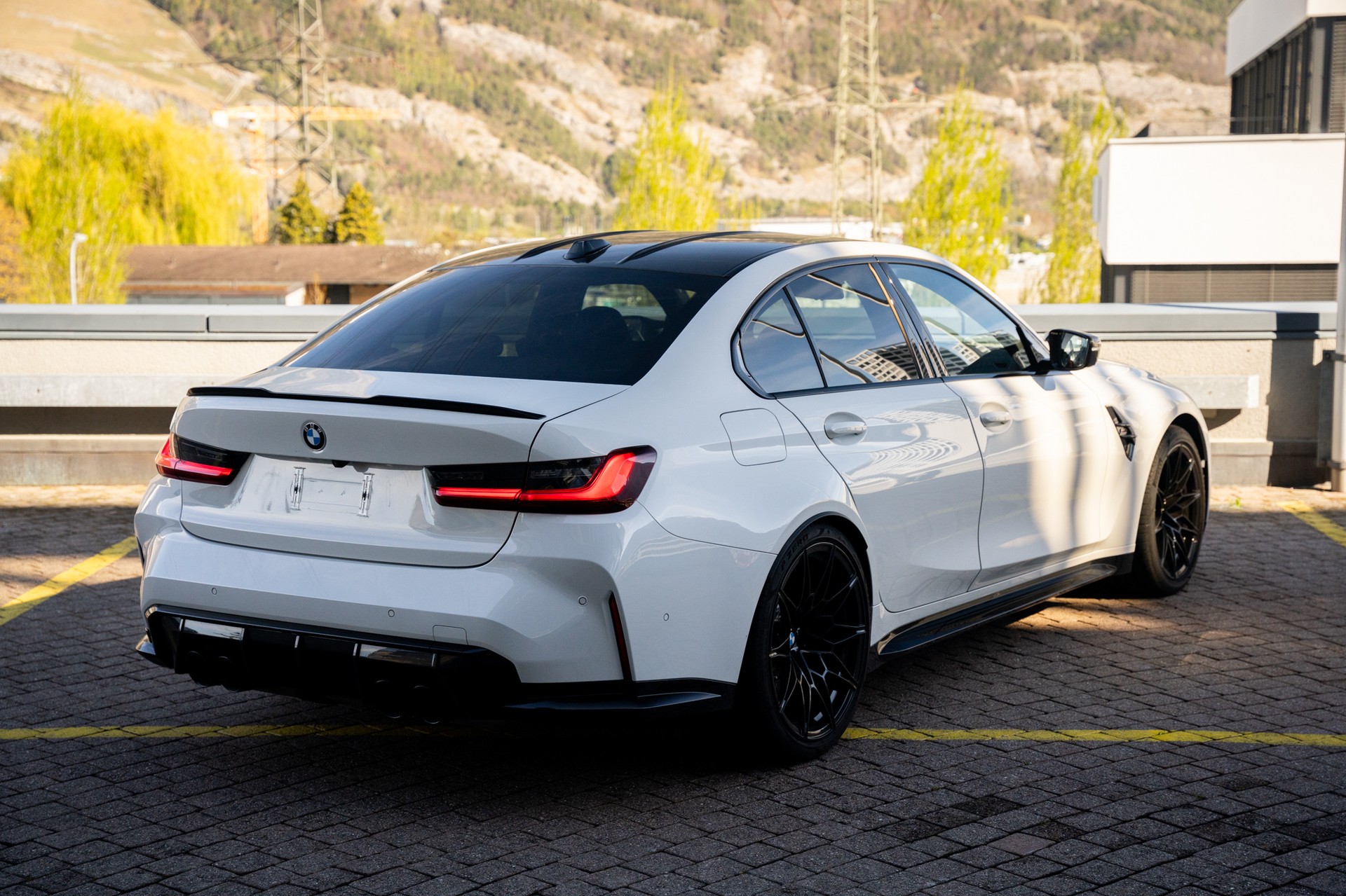 BMW M3 Competition M xDrive-image-2