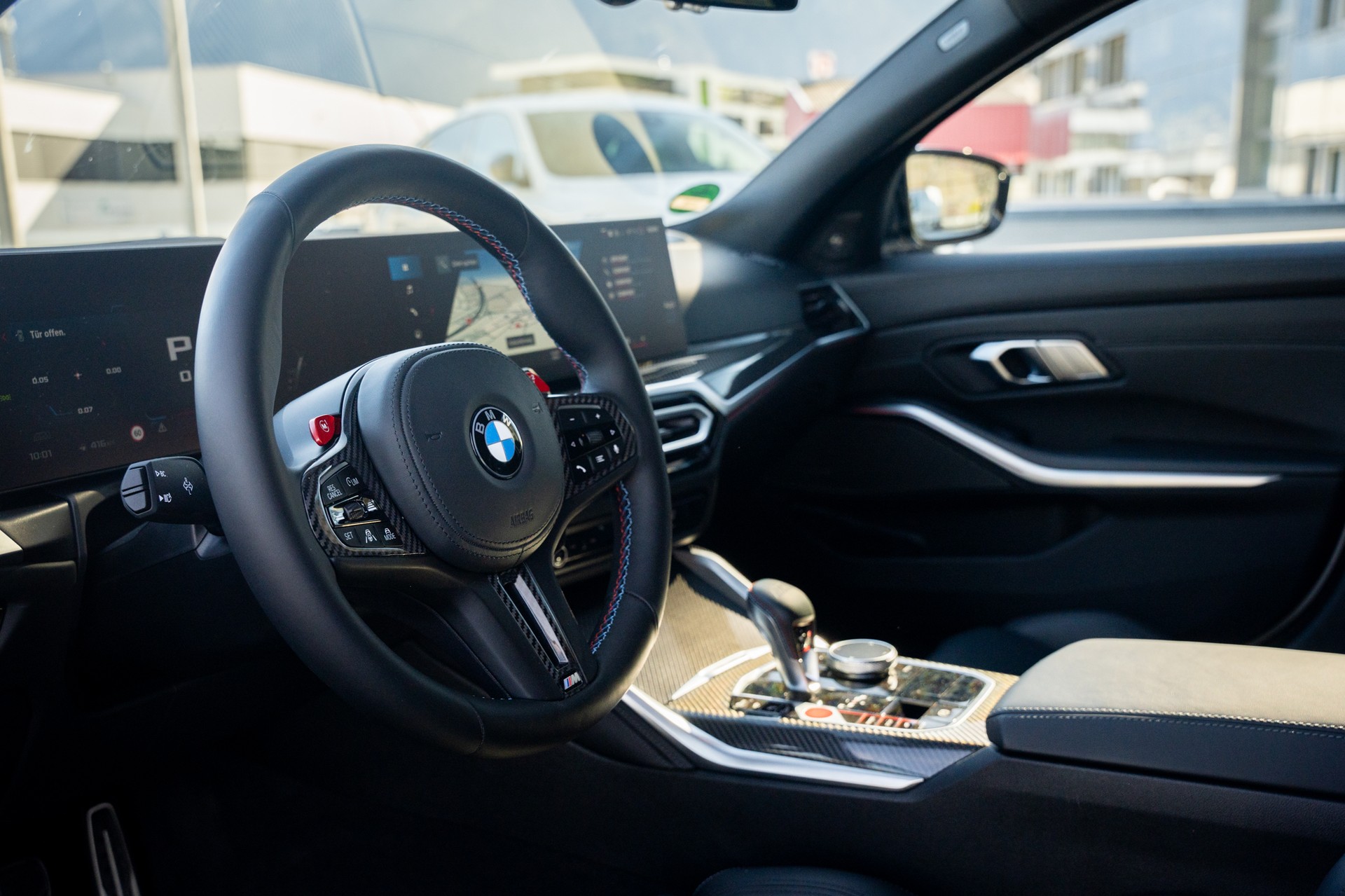 BMW M3 Competition M xDrive-image-10