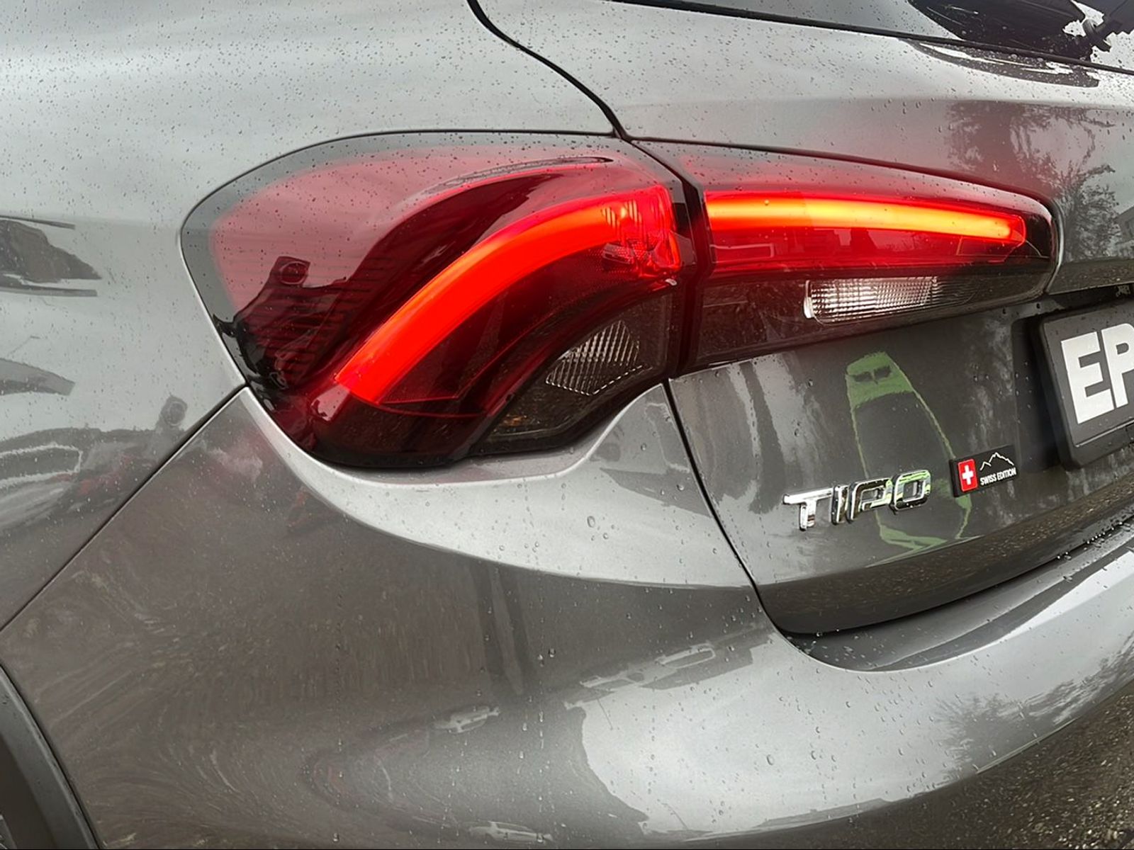 FIAT Tipo 1.5 Hybrid Swiss Edition-image-5
