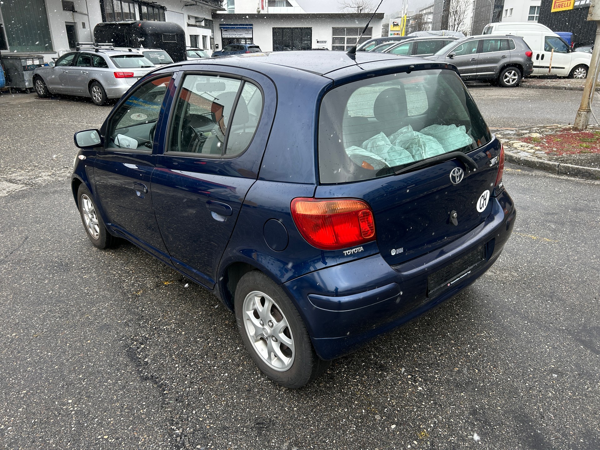 TOYOTA Yaris 1.3 Linea Sol-image-3