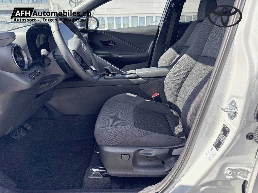 TOYOTA C-HR 2.0 PHEV Swiss Edition-image-10