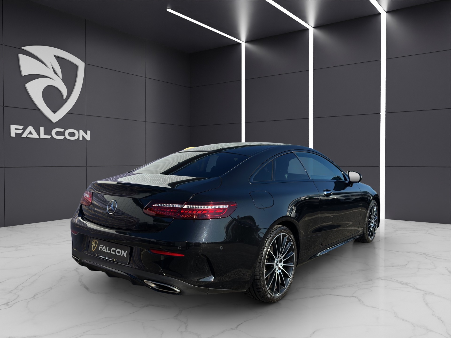 MERCEDES-BENZ E 200 Coupé 4Matic AMG Line 9G-Tronic-image-5