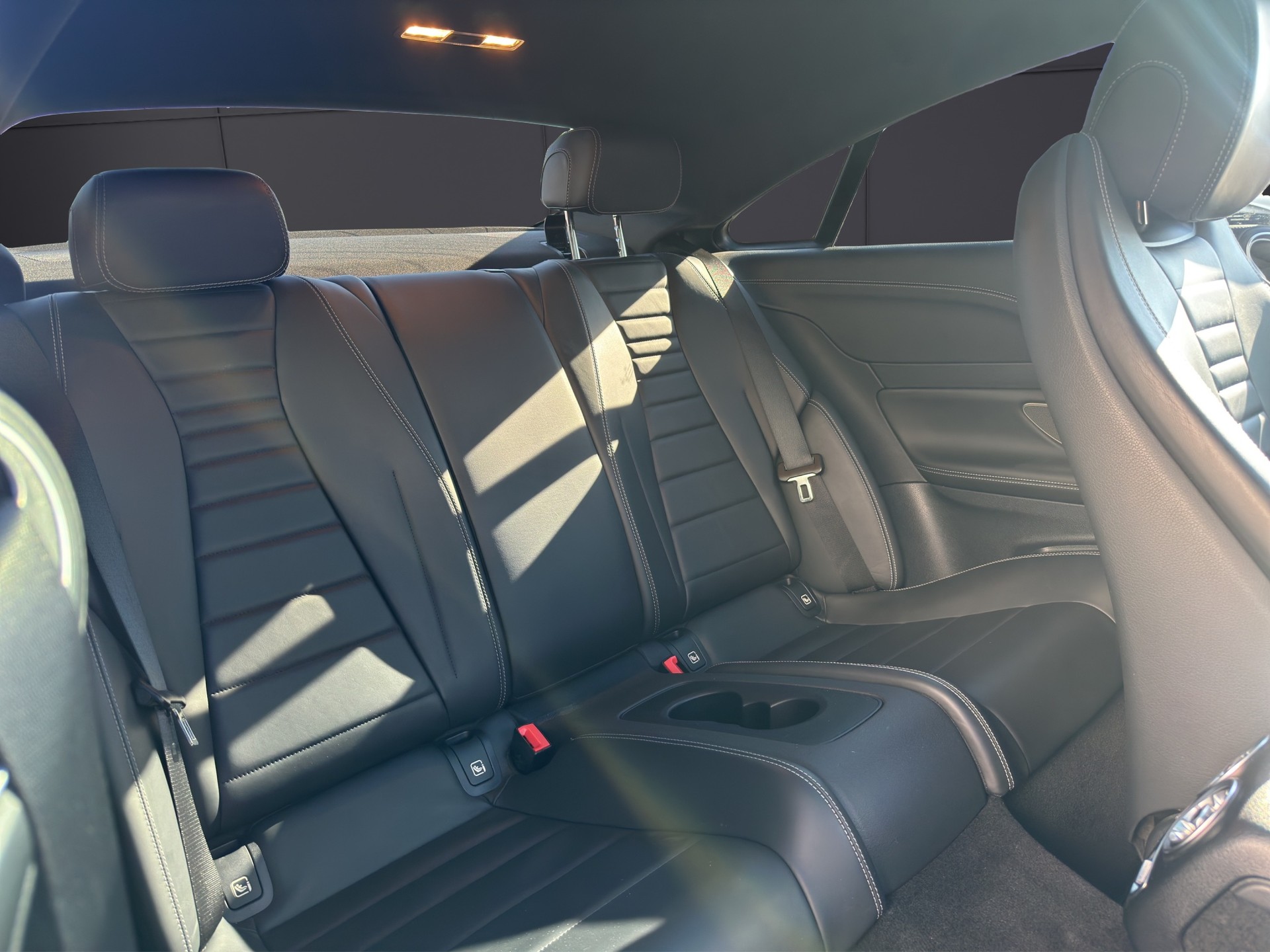 MERCEDES-BENZ E 200 Coupé 4Matic AMG Line 9G-Tronic-image-20