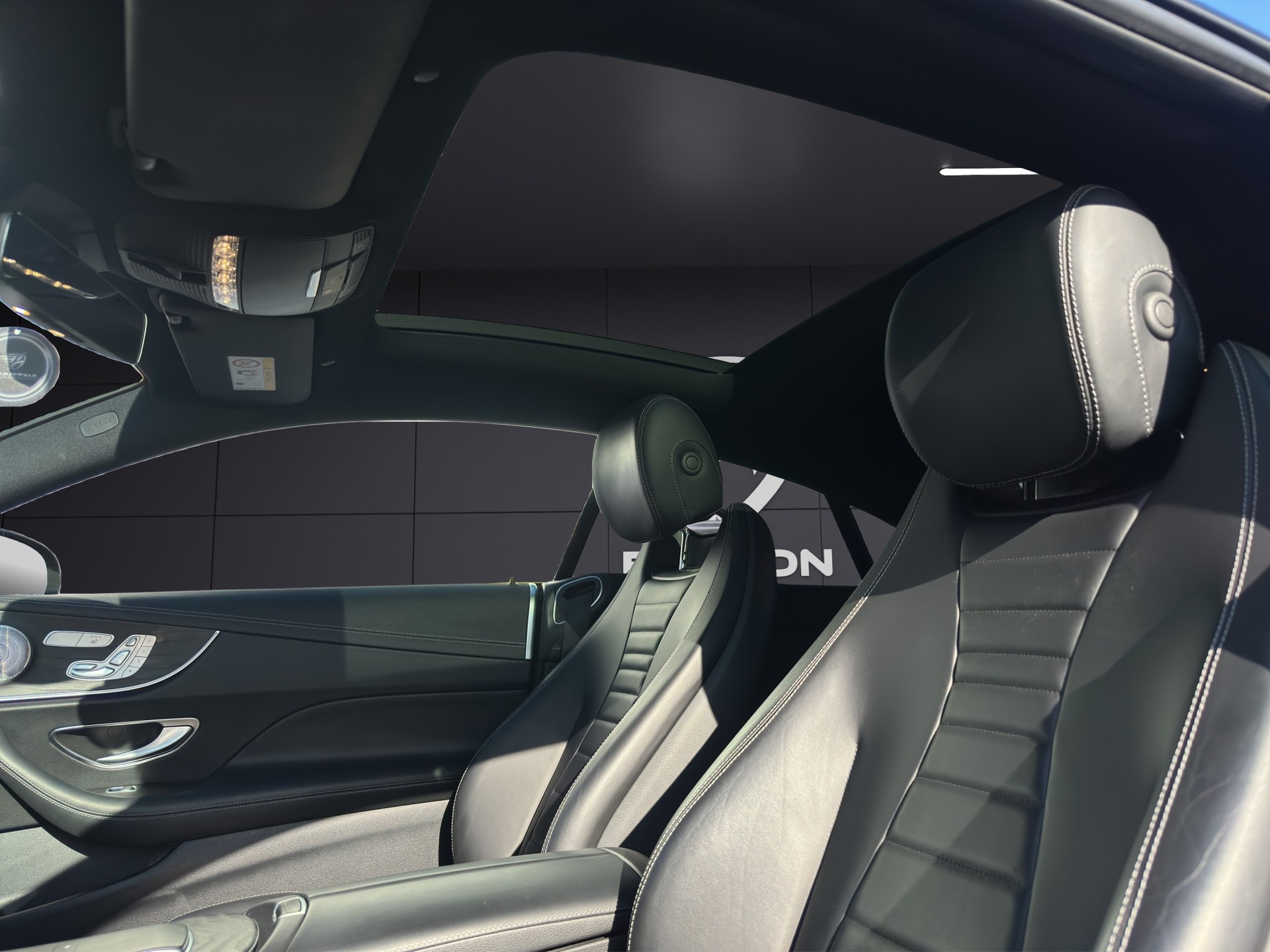 MERCEDES-BENZ E 200 Coupé 4Matic AMG Line 9G-Tronic-image-27