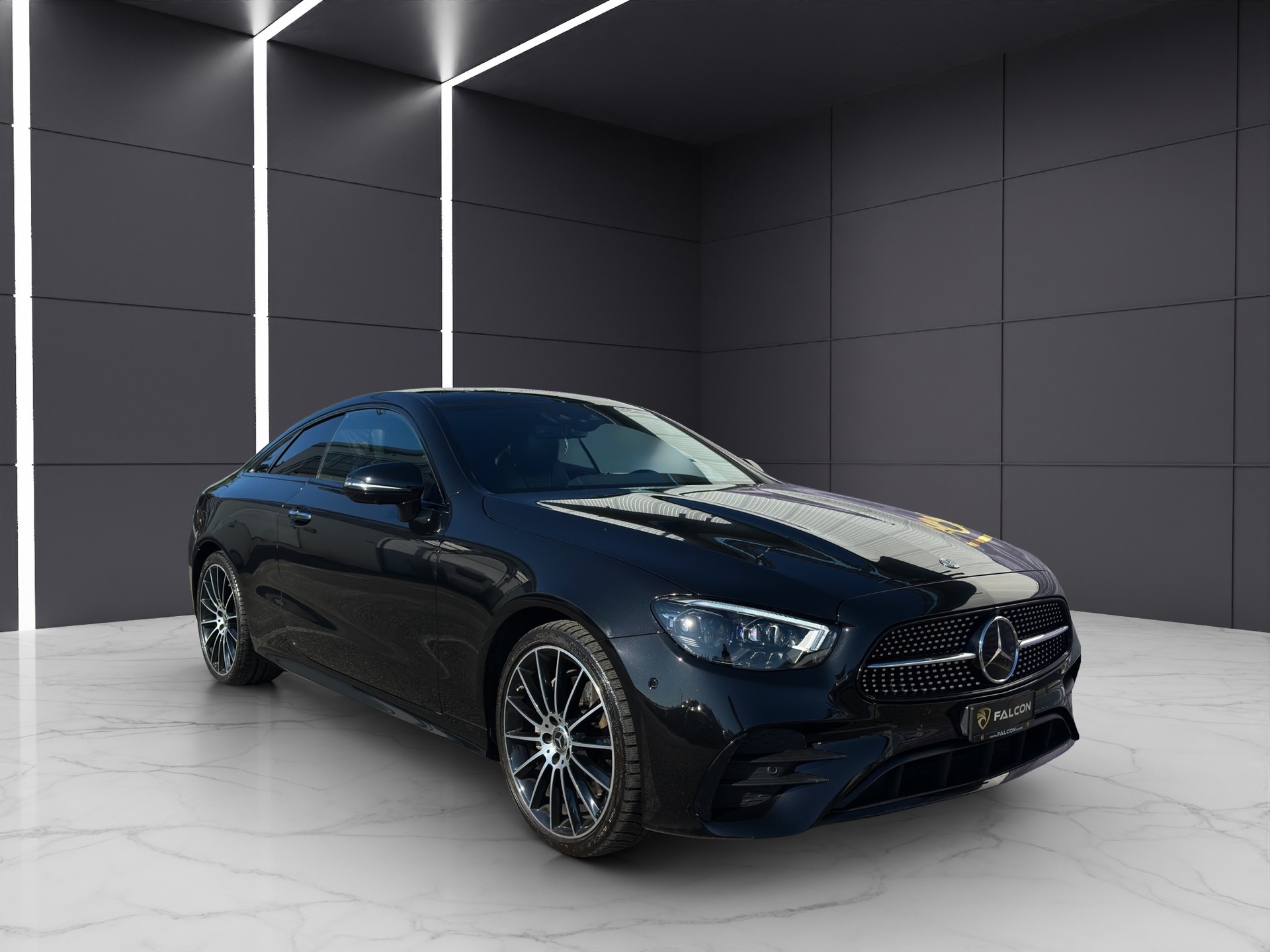 MERCEDES-BENZ E 200 Coupé 4Matic AMG Line 9G-Tronic-image-7