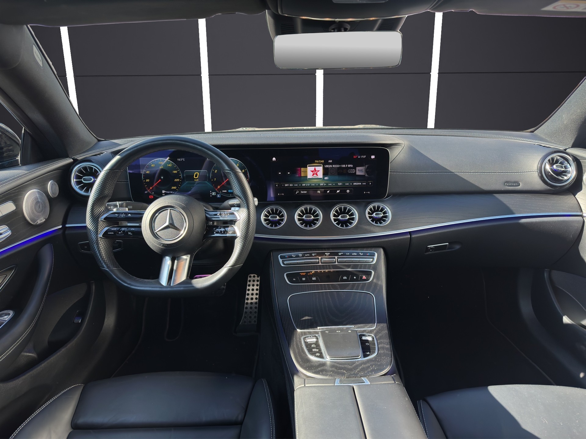 MERCEDES-BENZ E 200 Coupé 4Matic AMG Line 9G-Tronic-image-13