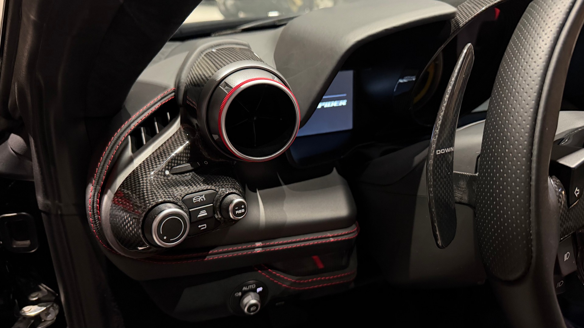 FERRARI F8 Spider-image-13