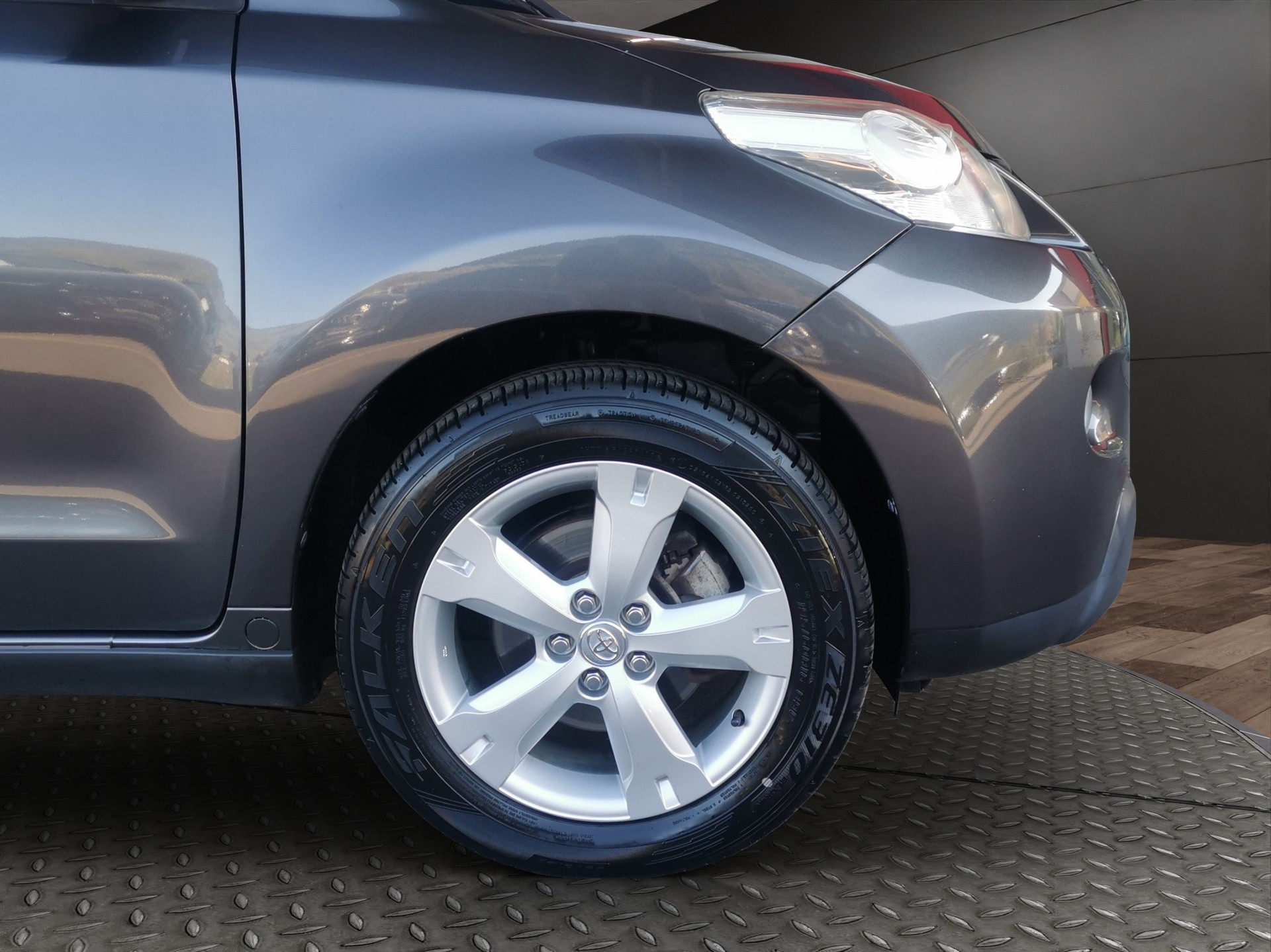 TOYOTA UrbanCruiser 1.4 D-4D Linea Terra 4WD-showroom-element-3
