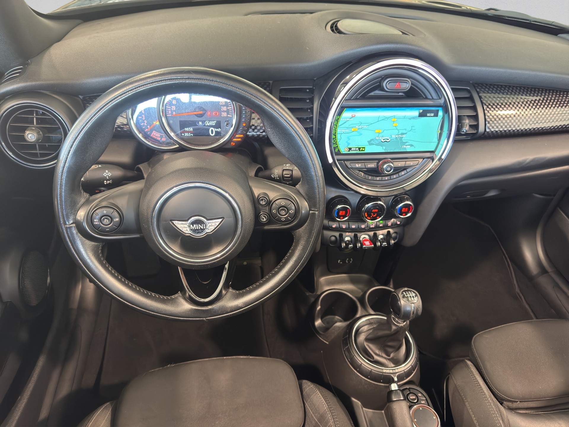 MINI Cooper S Cabriolet-image-10