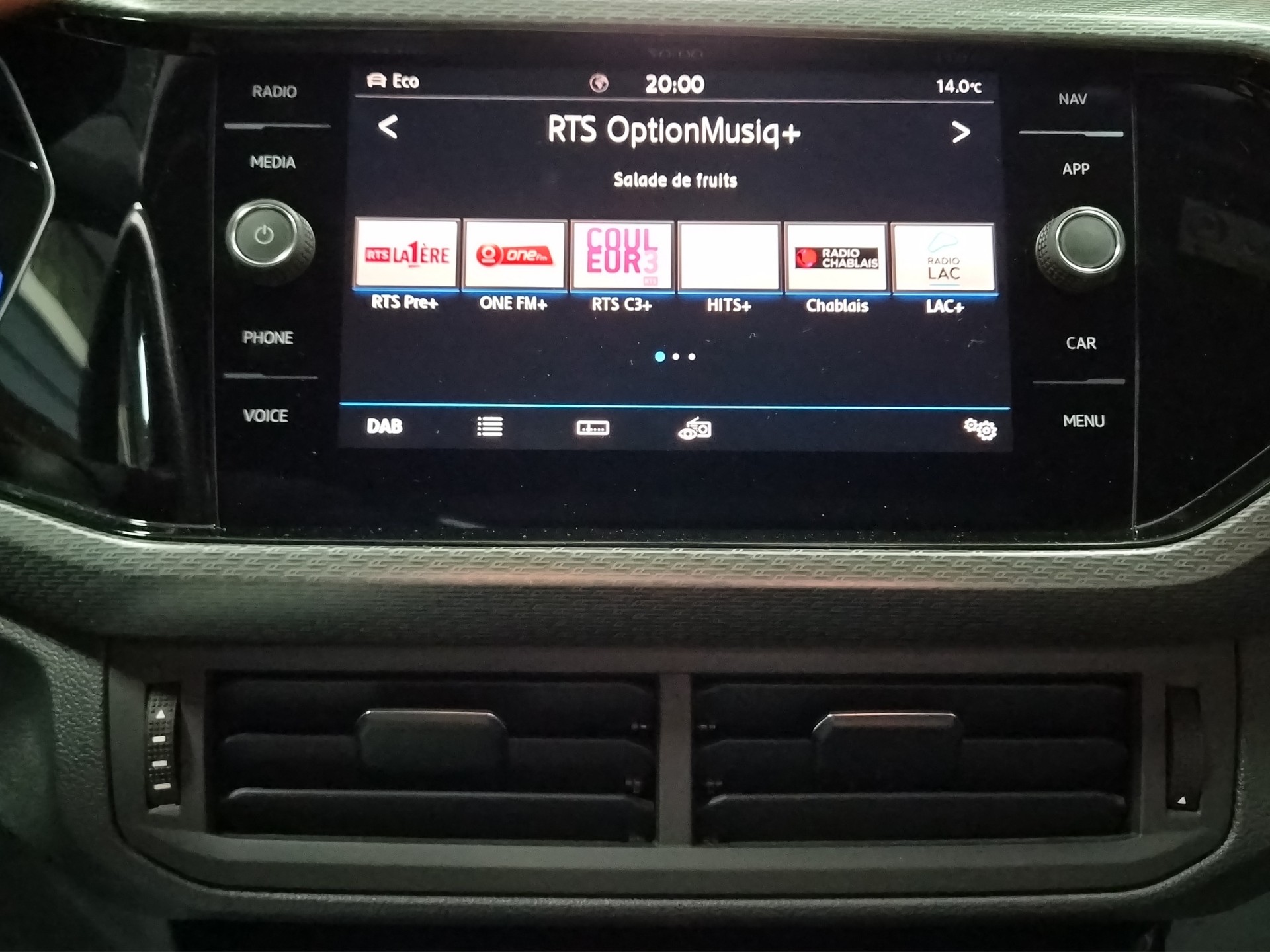 VW T-Cross 1.0 TSI R line DSG-image-11