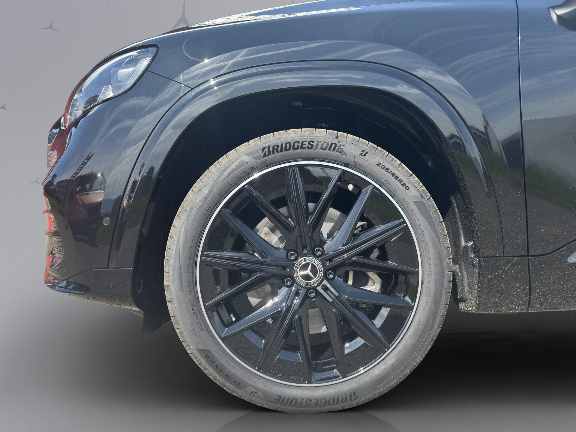 MERCEDES-BENZ GLB 350 4matic-showroom-element-3