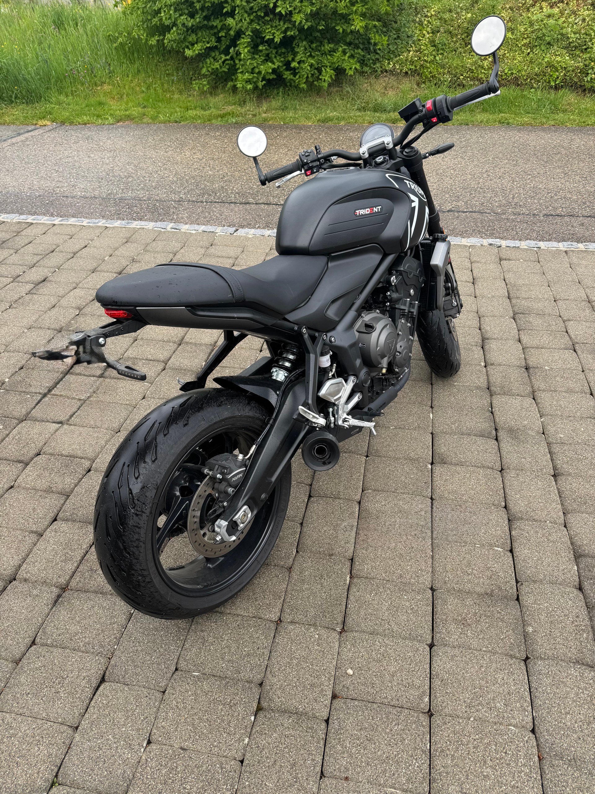 TRIUMPH Trident 660-image-1