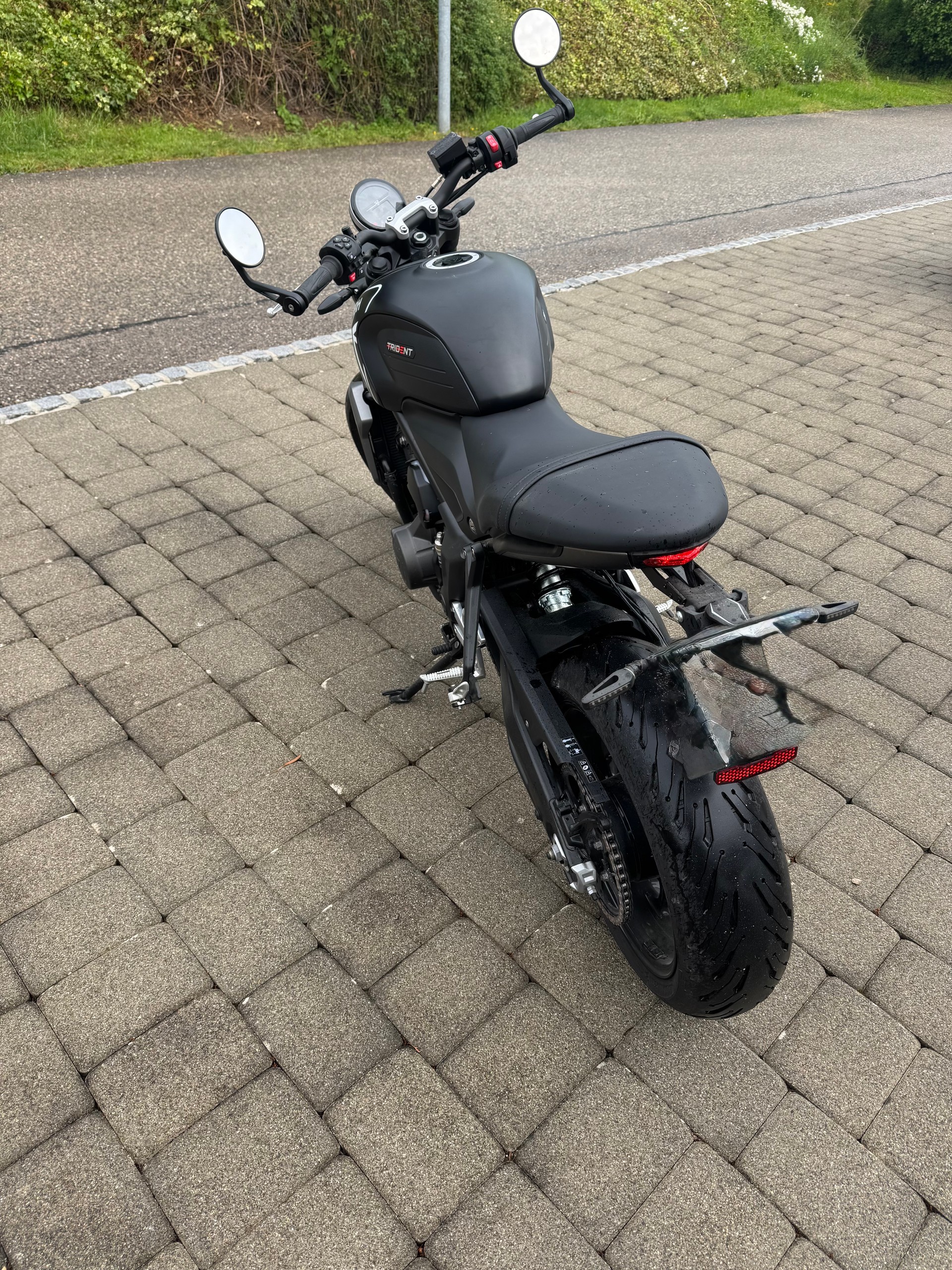 TRIUMPH Trident 660-image-2