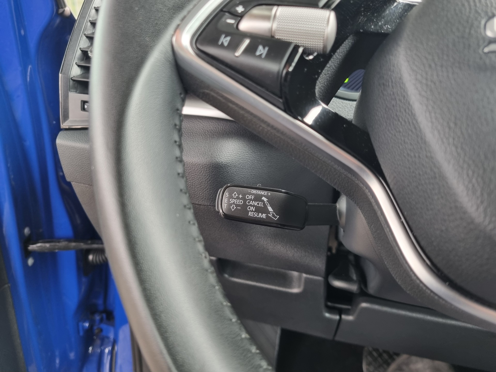 SKODA Karoq 2.0 TDI CR Selection 4x4 DSG-image-13