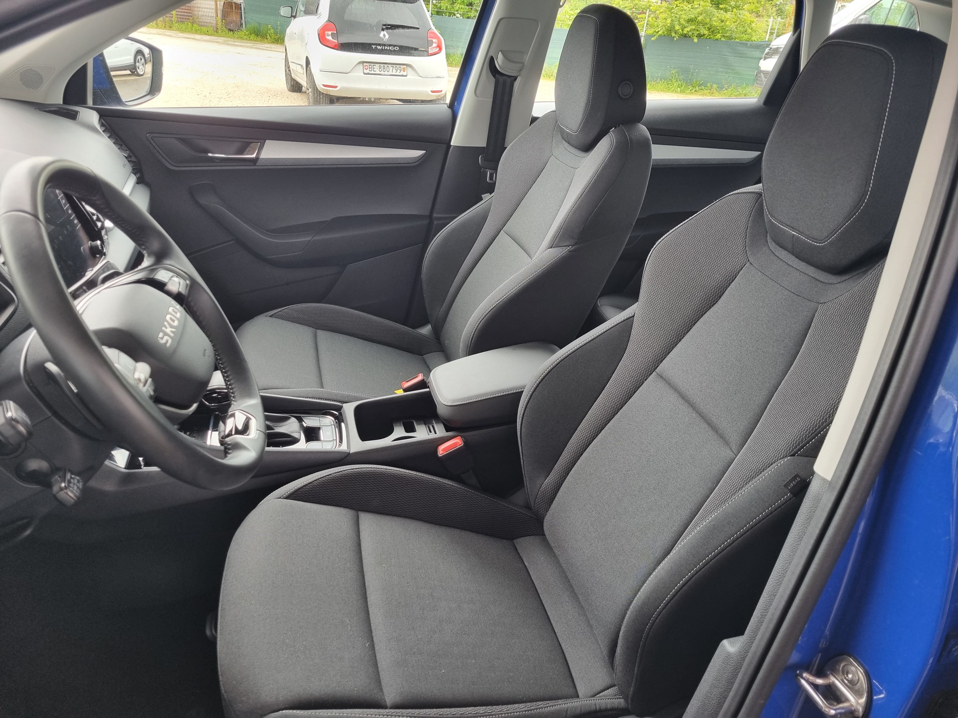 SKODA Karoq 2.0 TDI CR Selection 4x4 DSG-image-7