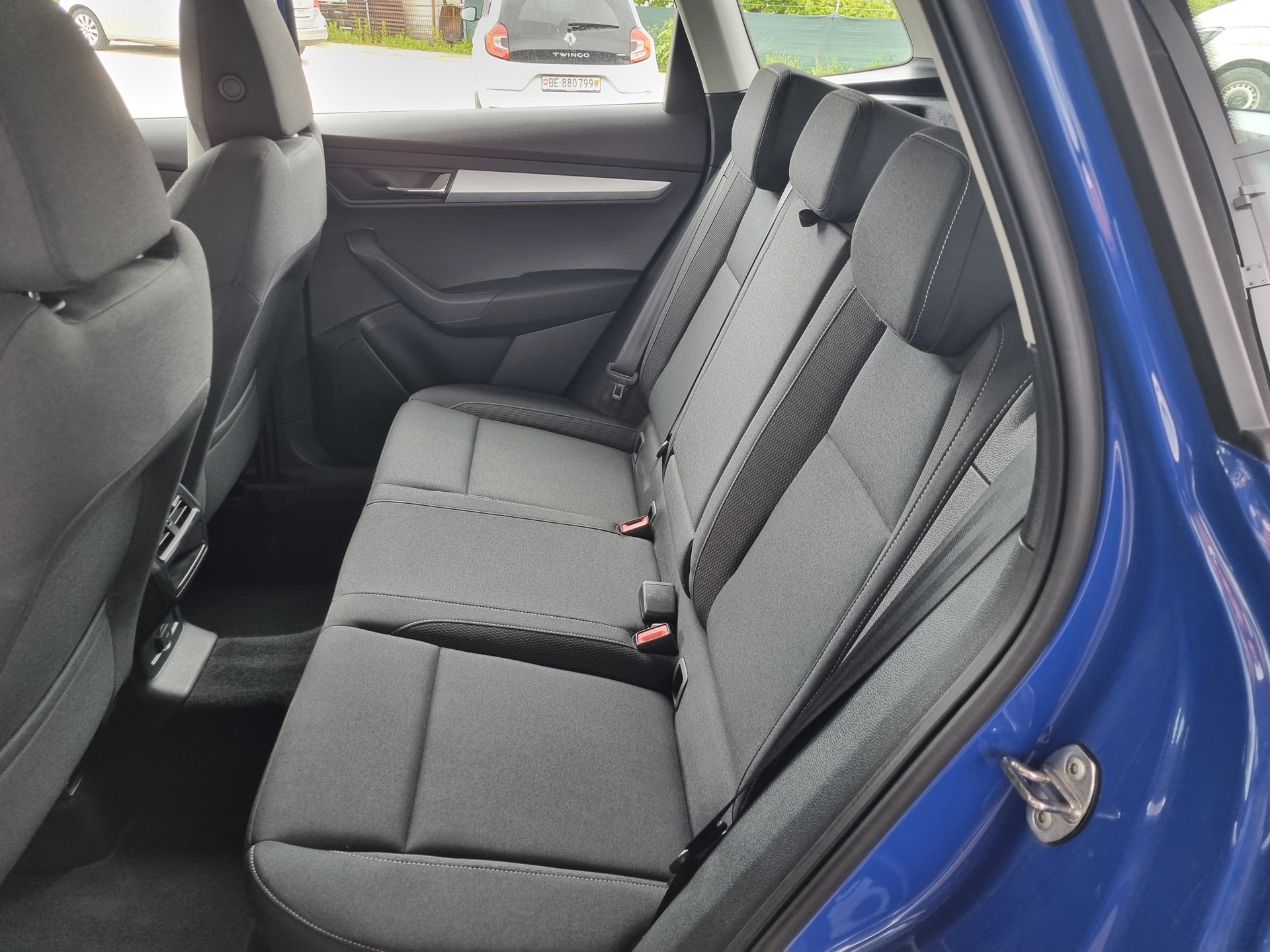 SKODA Karoq 2.0 TDI CR Selection 4x4 DSG-image-8