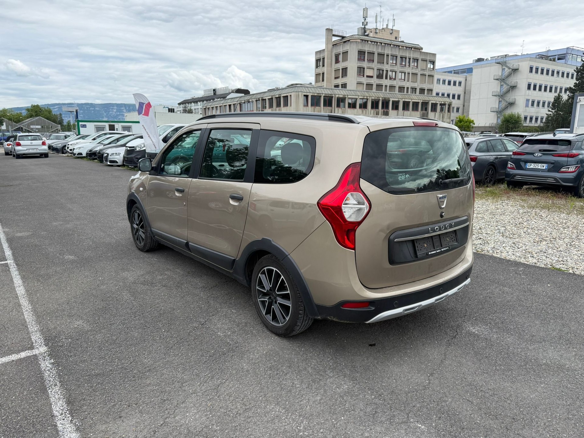 DACIA Lodgy 1.6 Stepway 5PL-image-4