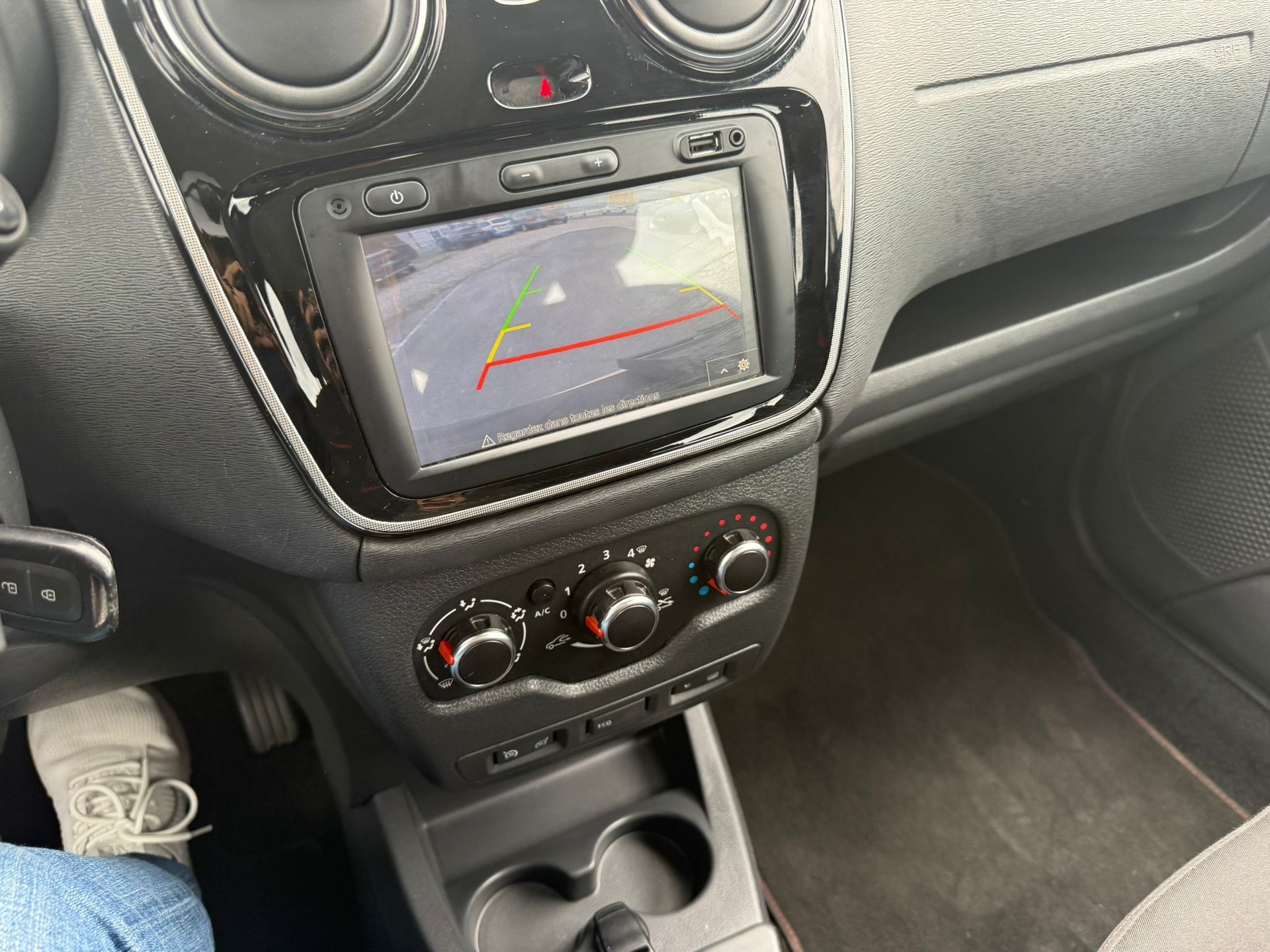 DACIA Lodgy 1.6 Stepway 5PL-image-10