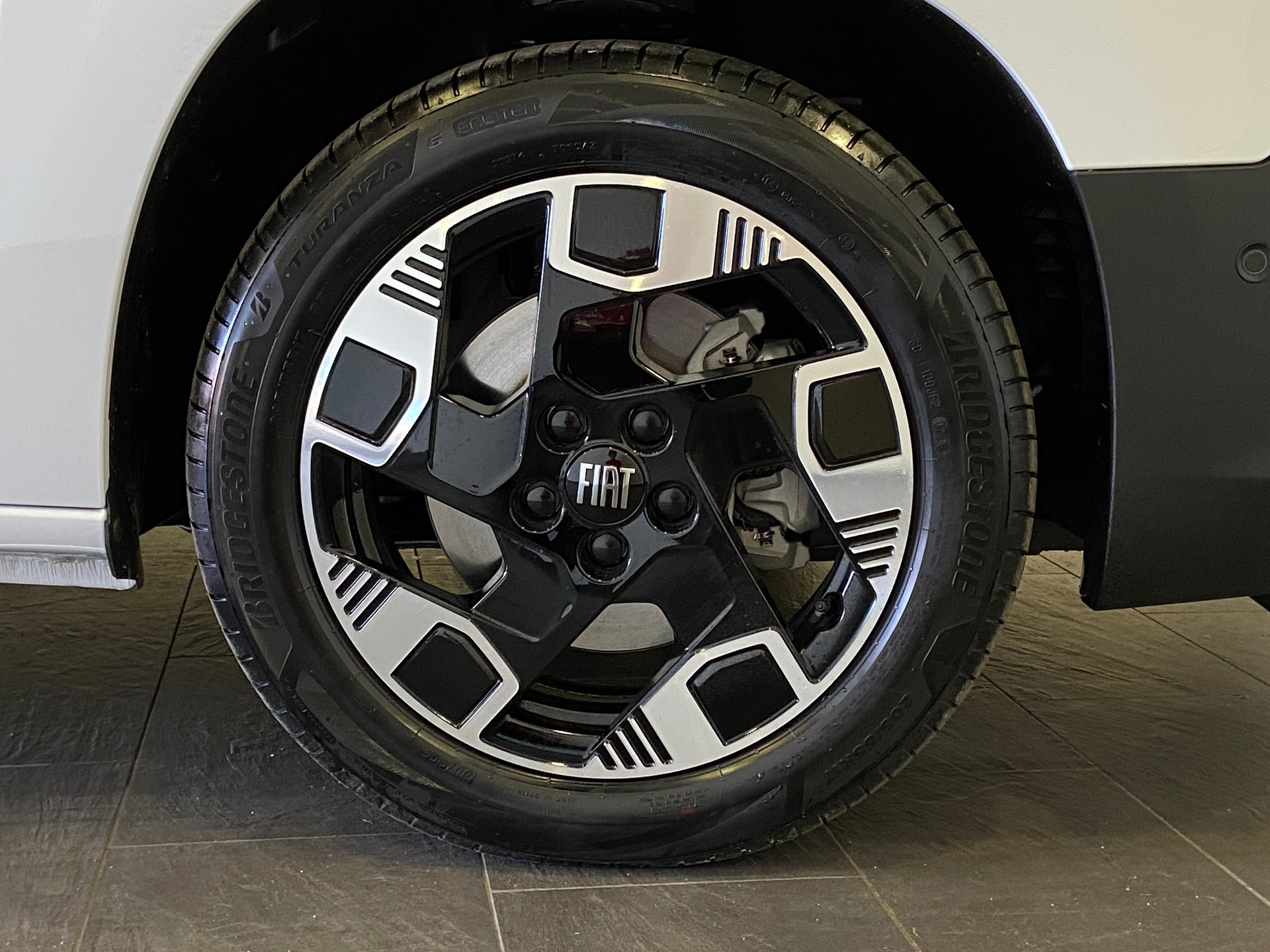 FIAT Qubo L 1.5 Diesel Automat 7-Plätze-showroom-element-3