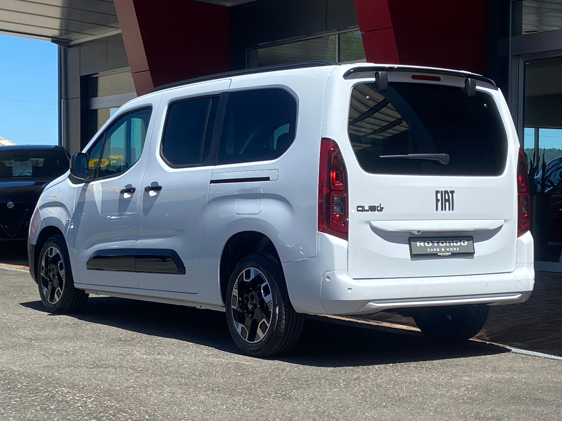 FIAT Qubo L 1.5 Diesel Automat 7-Plätze-image-22