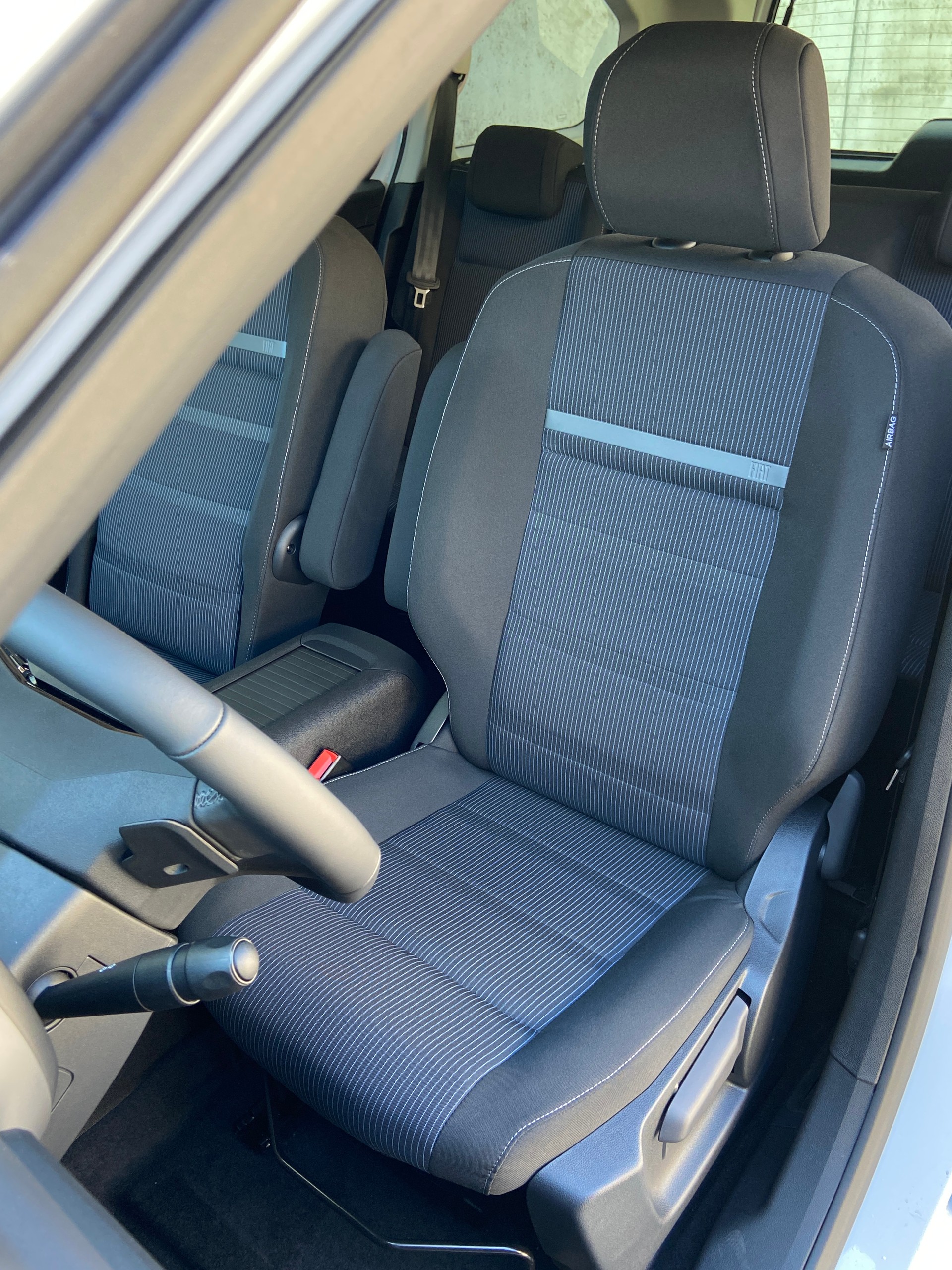 FIAT Qubo L 1.5 Diesel Automat 7-Plätze-image-6