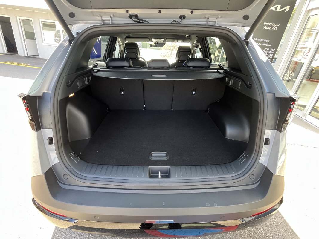 KIA Sportage 1.6 T-GDi Hybrid Black Edition-image-4