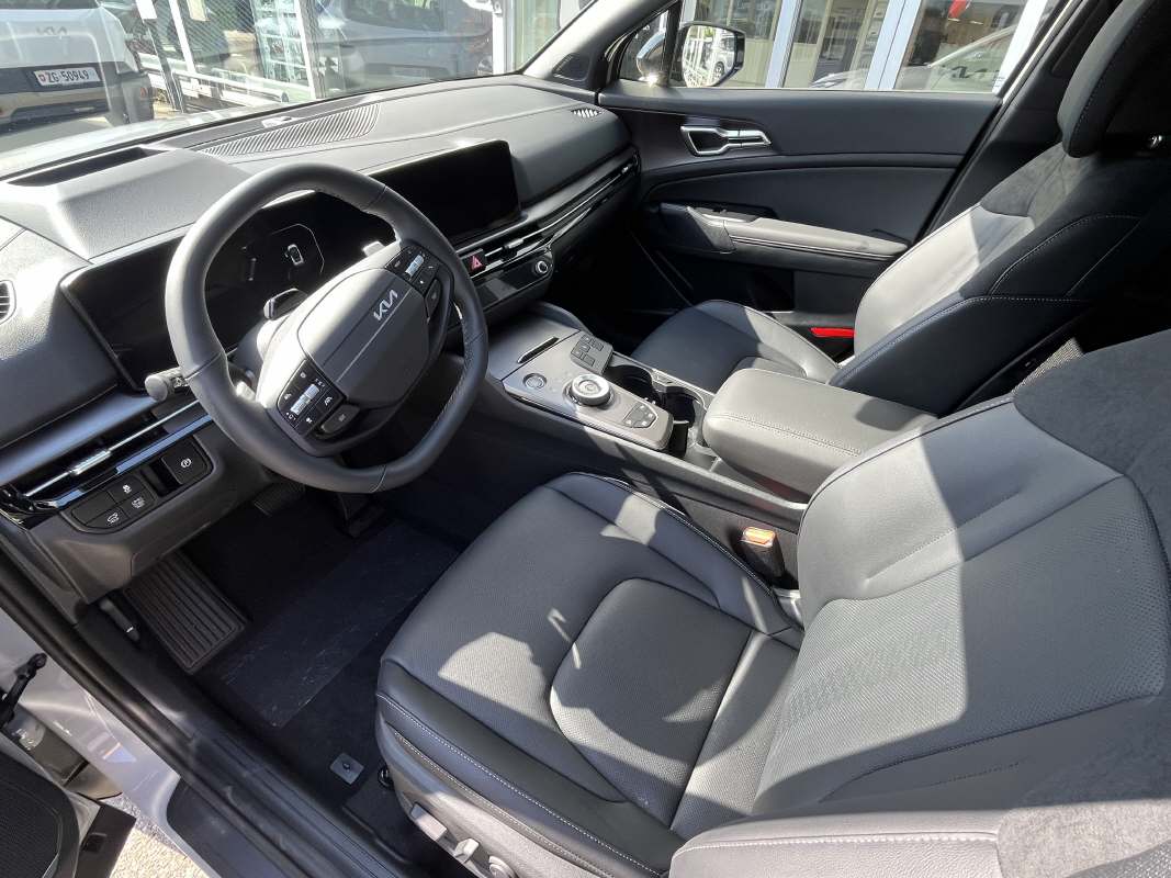 KIA Sportage 1.6 T-GDi Hybrid Black Edition-image-2