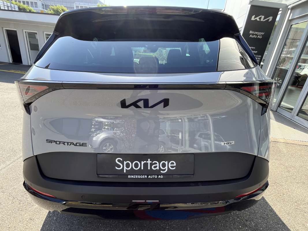 KIA Sportage 1.6 T-GDi Hybrid Black Edition-image-3