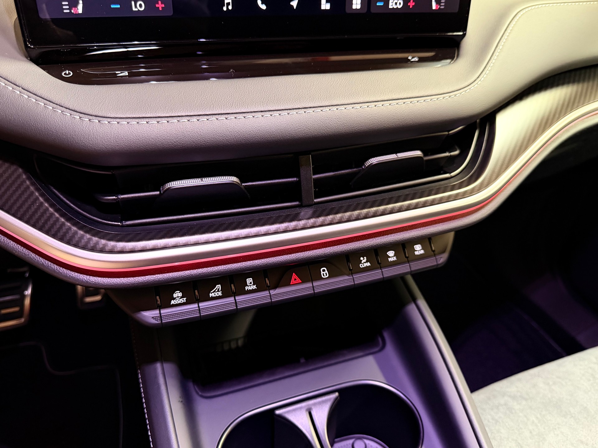 SKODA Enyaq 85x Sportline 4x4-image-21