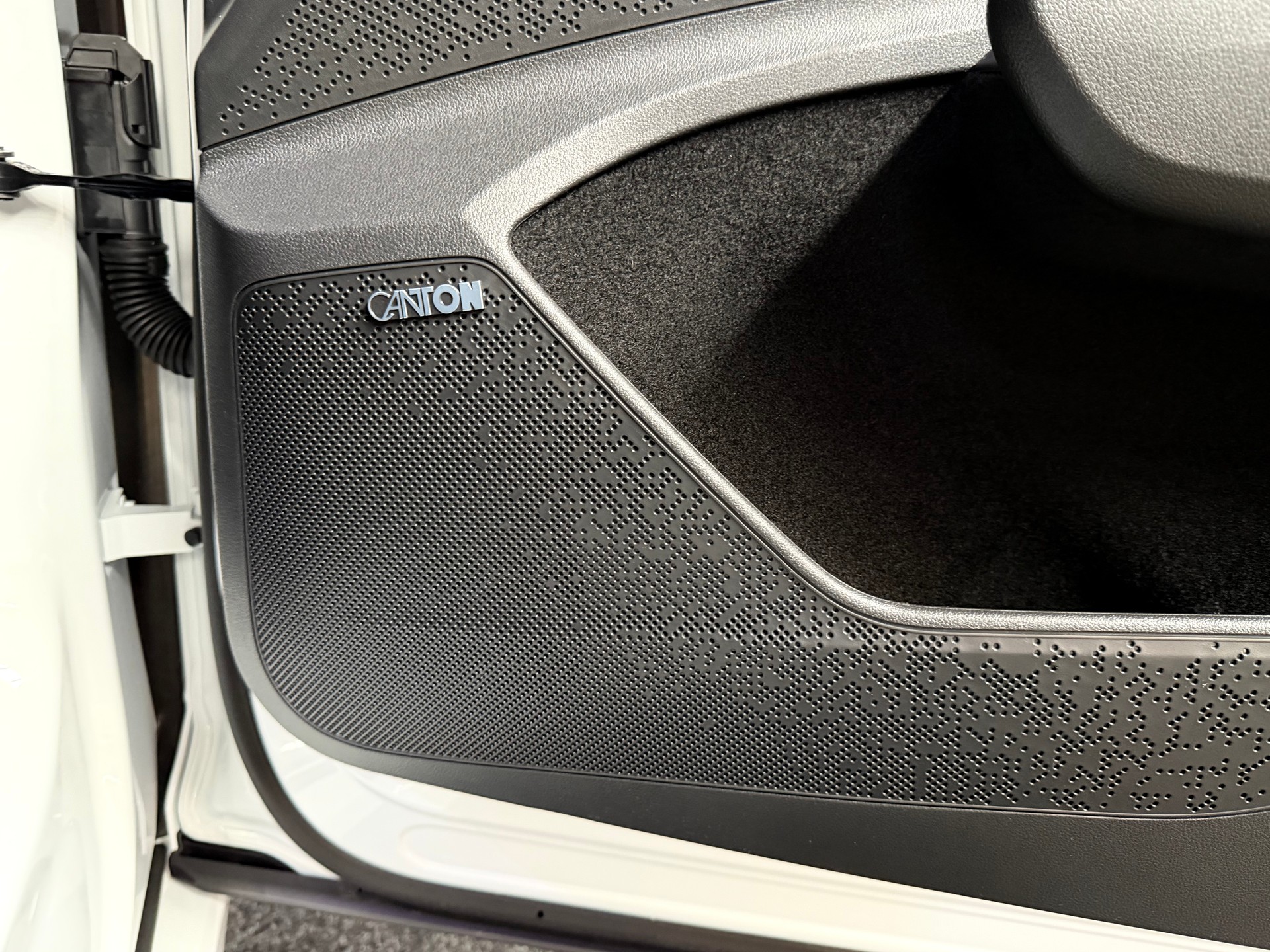 SKODA Enyaq 85x Sportline 4x4-image-18