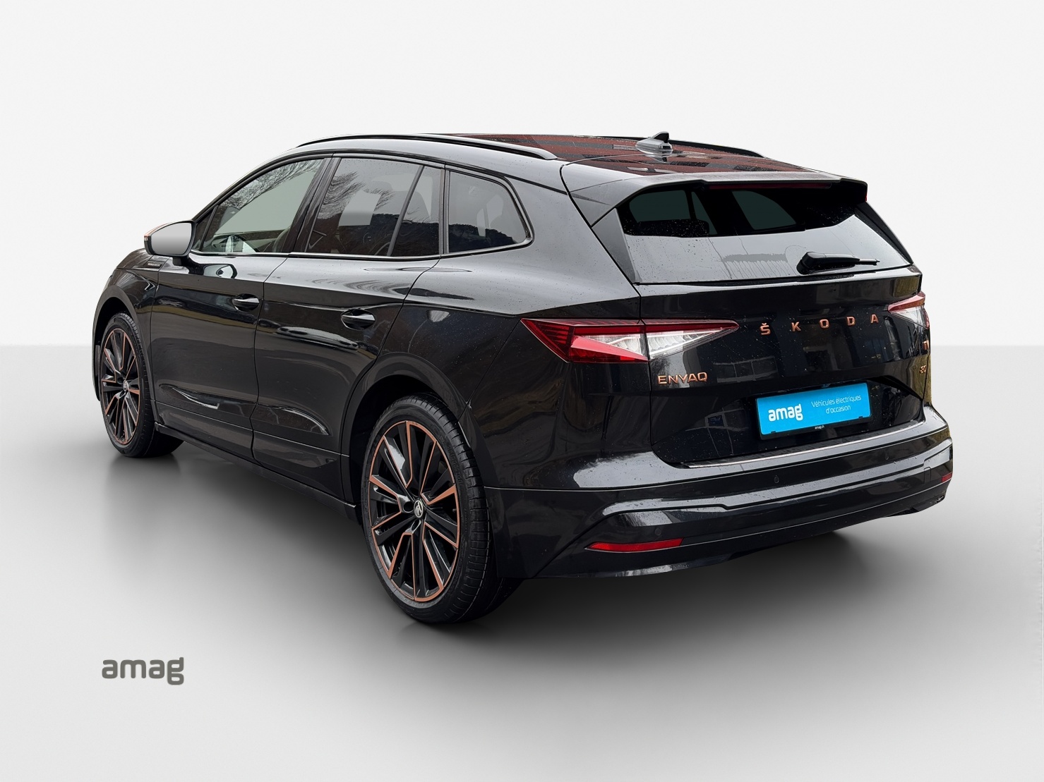 SKODA Enyaq iV 80x Founders Edition-showroom-element-2