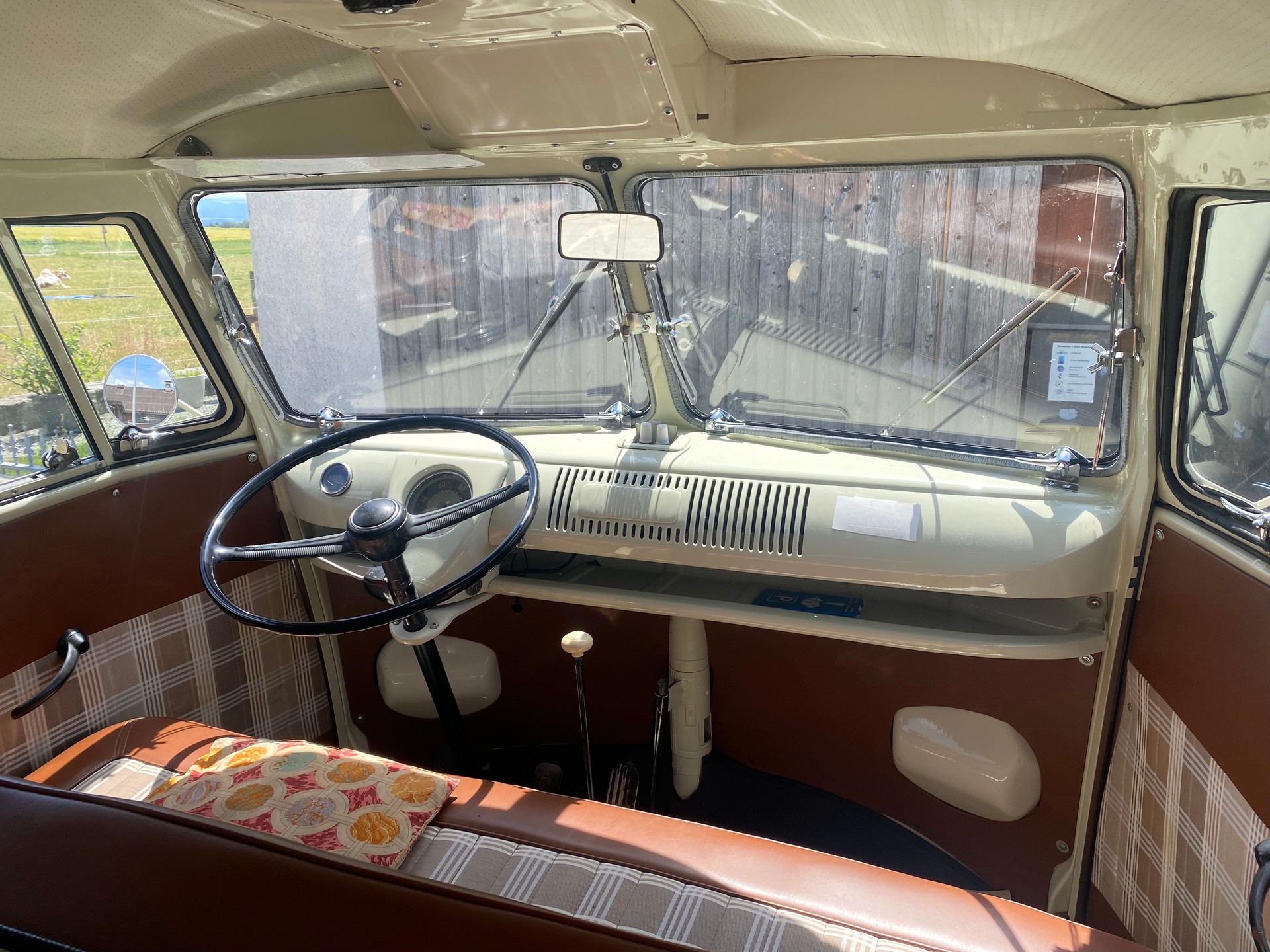 VW Kombi-image-1