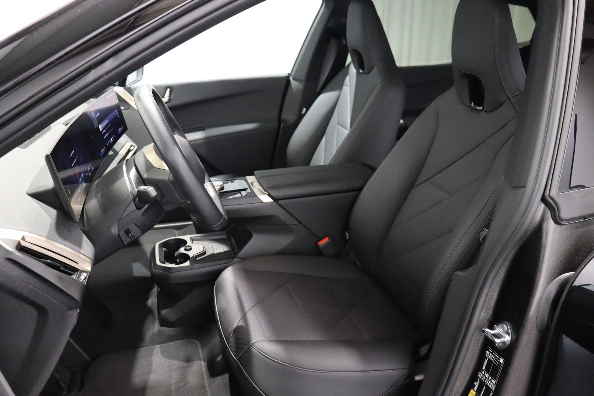 BMW iX xDrive50-image-7