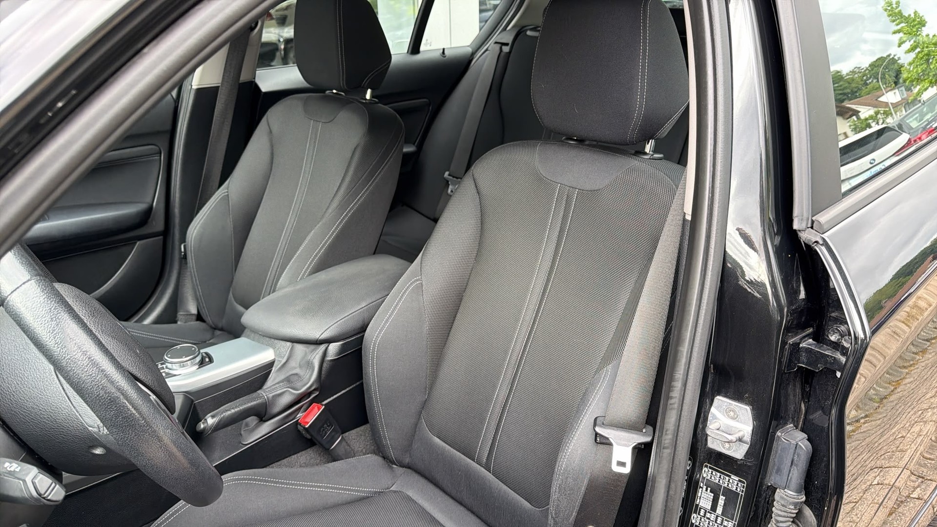 BMW 118i Steptronic-image-6
