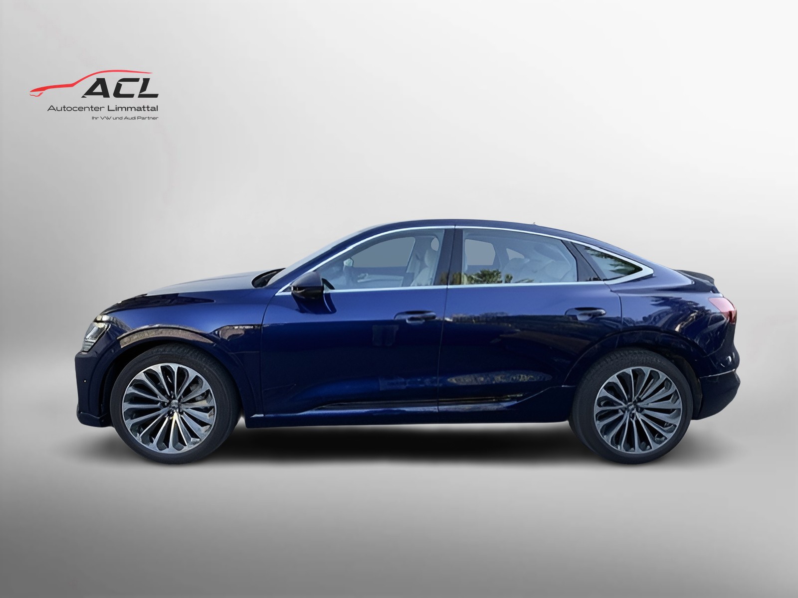 AUDI e-tron 55 Sportback S Line quattro-image-2