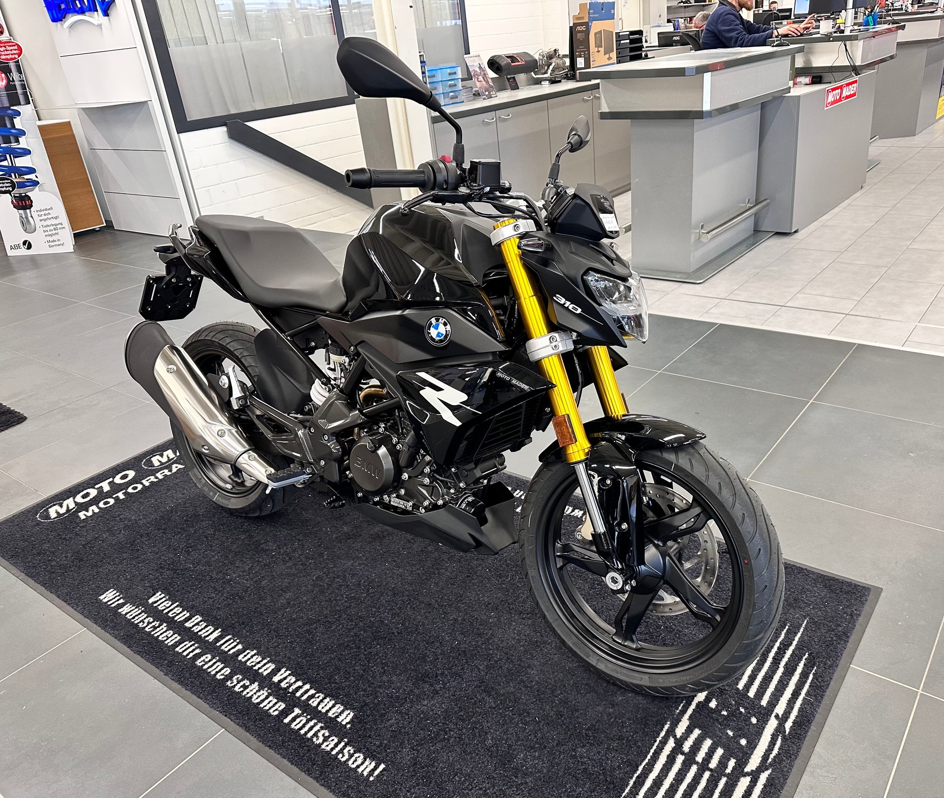 BMW G 310 R-image-1