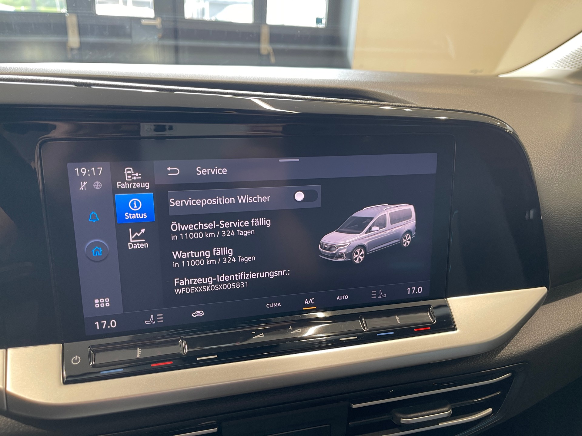 FORD Grand Tourneo Connect 2.0 EcoBlue Active Automat *7PLATZ*-image-26