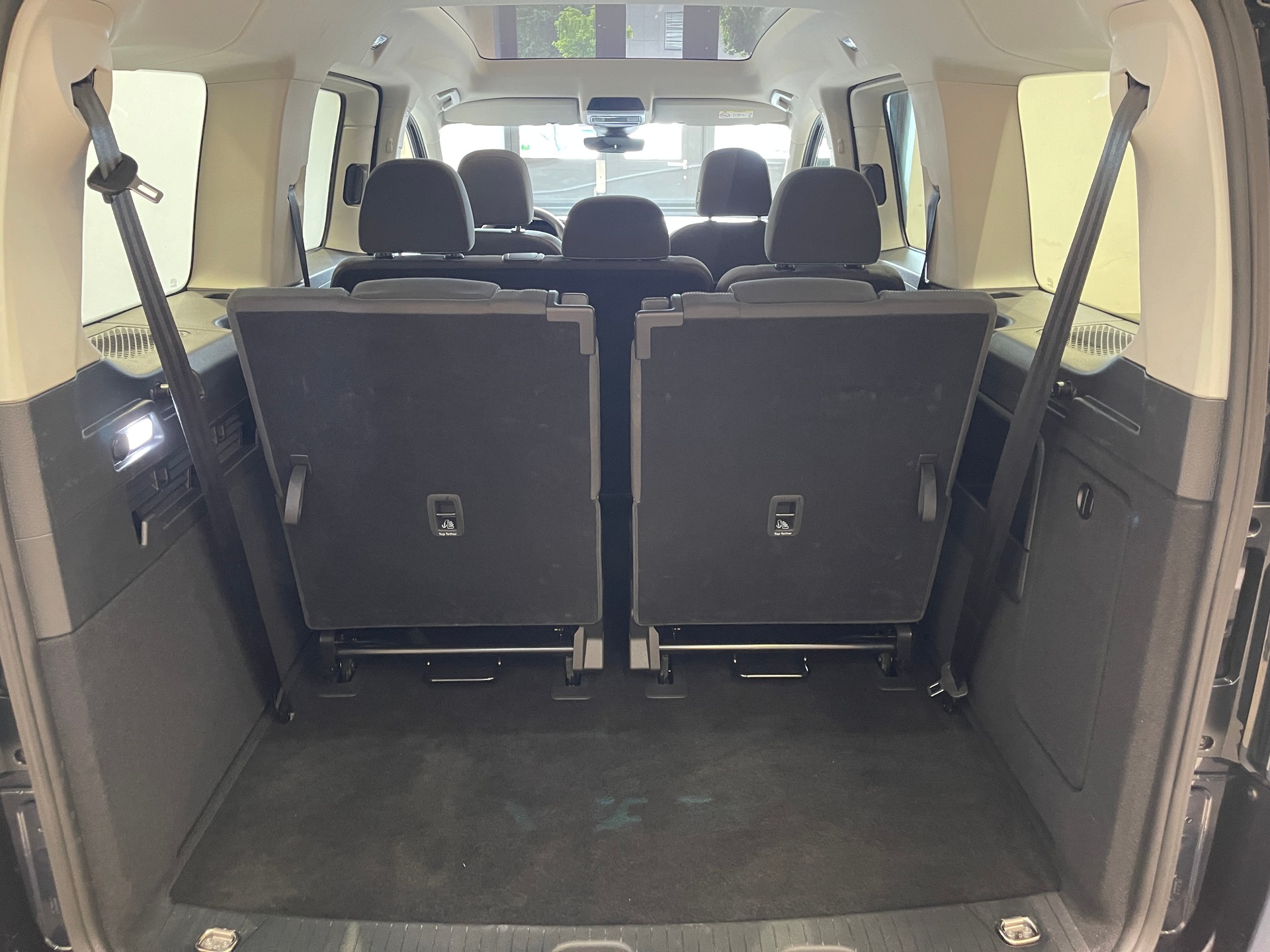FORD Grand Tourneo Connect 2.0 EcoBlue Active Automat *7PLATZ*-image-16