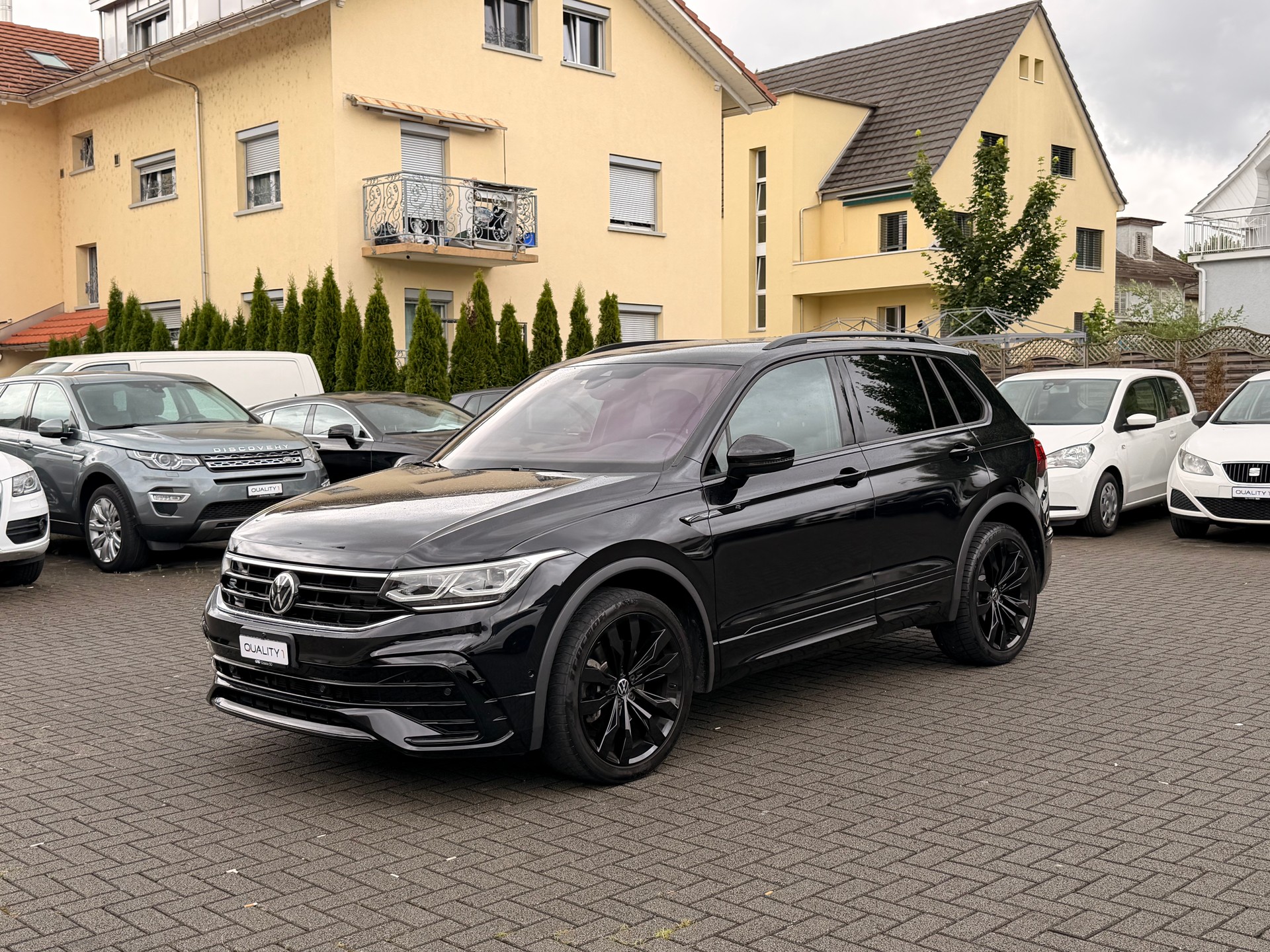 VW Tiguan 2.0 TDI SCR R-Line 4Motion DSG black edition-showroom-element-2
