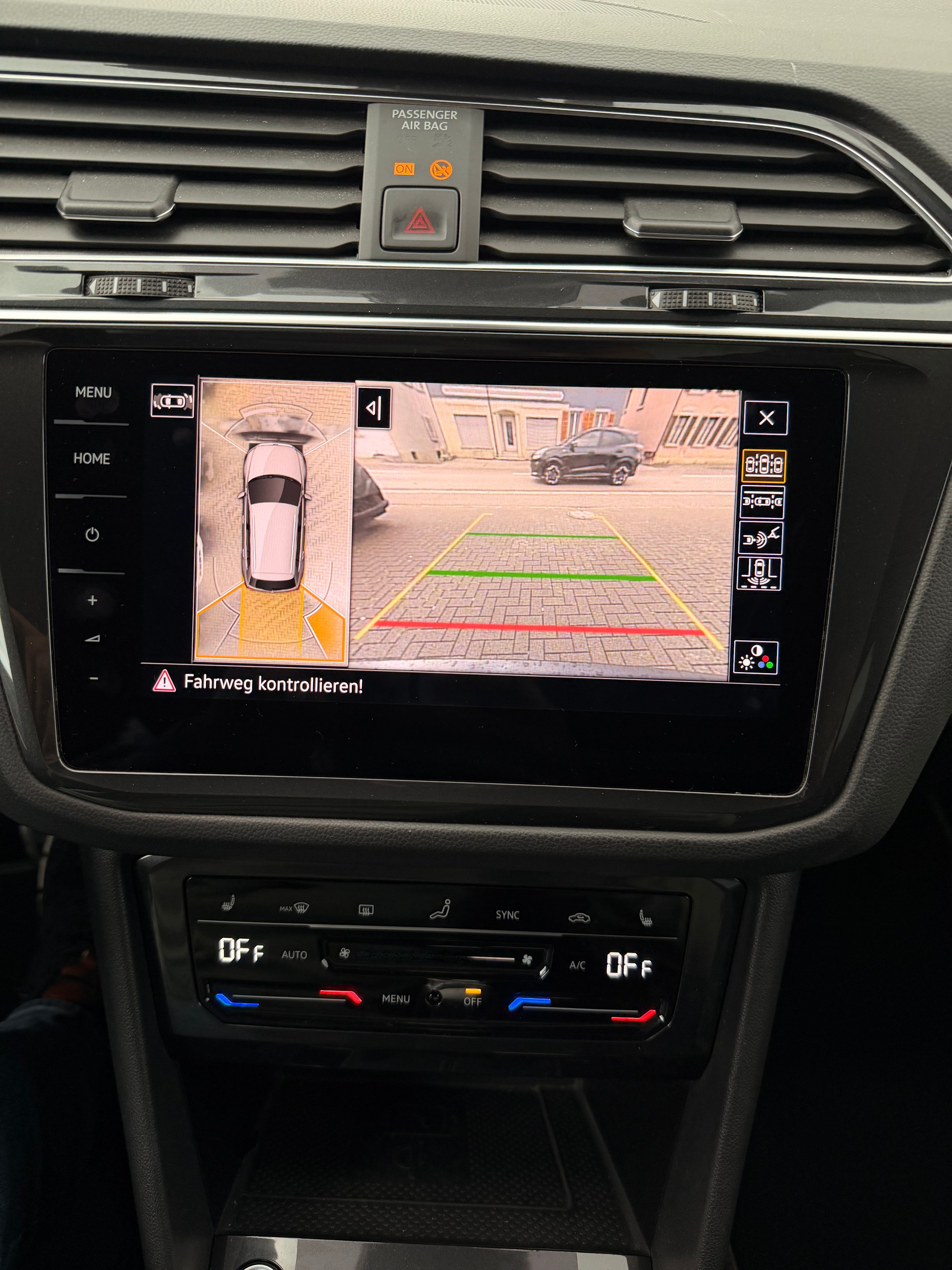 VW Tiguan 2.0 TDI SCR R-Line 4Motion DSG black edition-image-3