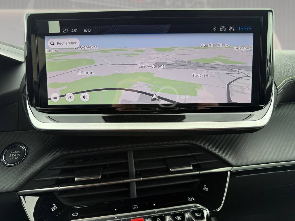PEUGEOT 2008 Hybrid 145 e-DCS GT-image-8