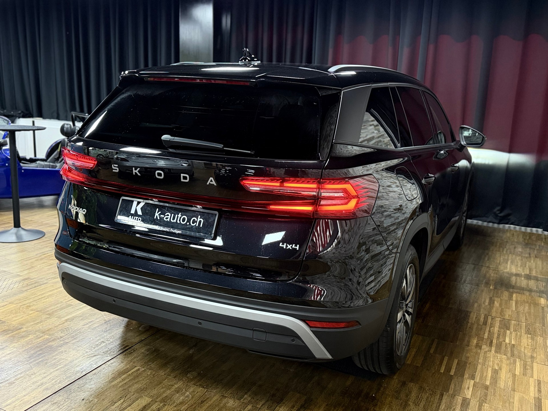 SKODA Kodiaq 2.0 TSI Selection 4x4-showroom-element-3