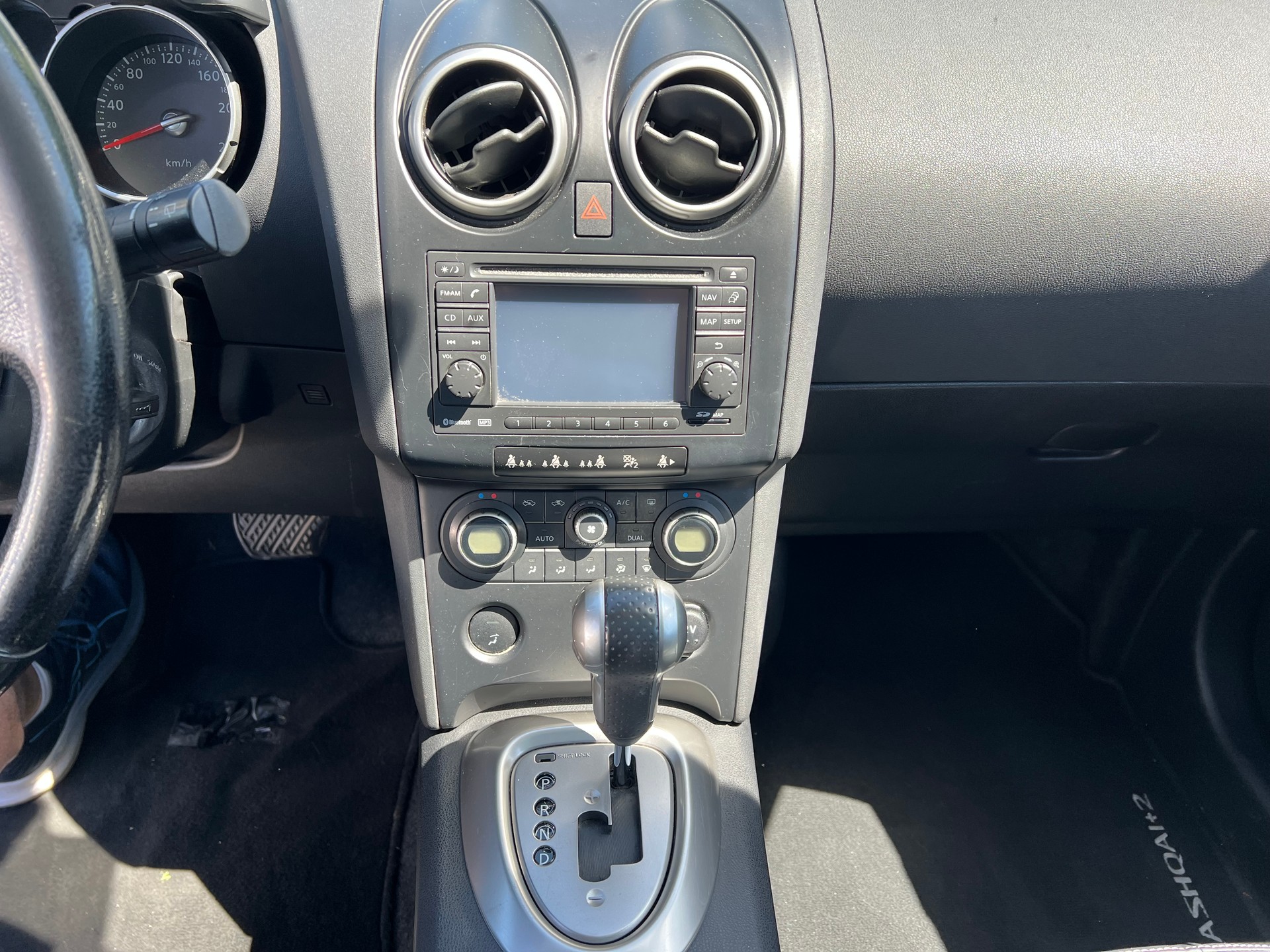 NISSAN Qashqai +2 2.0 dCi 4WD tekna Automatic-image-7