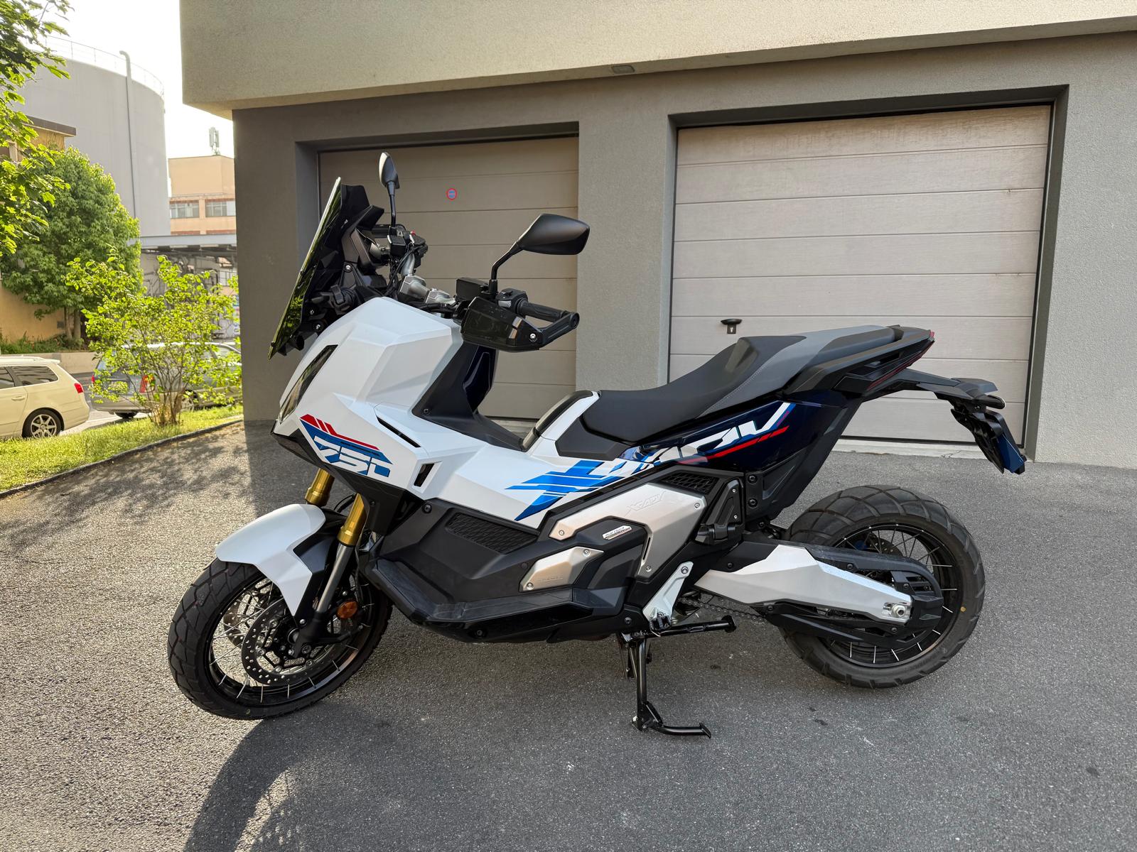 HONDA X-ADV 750 (35kW)-image-2