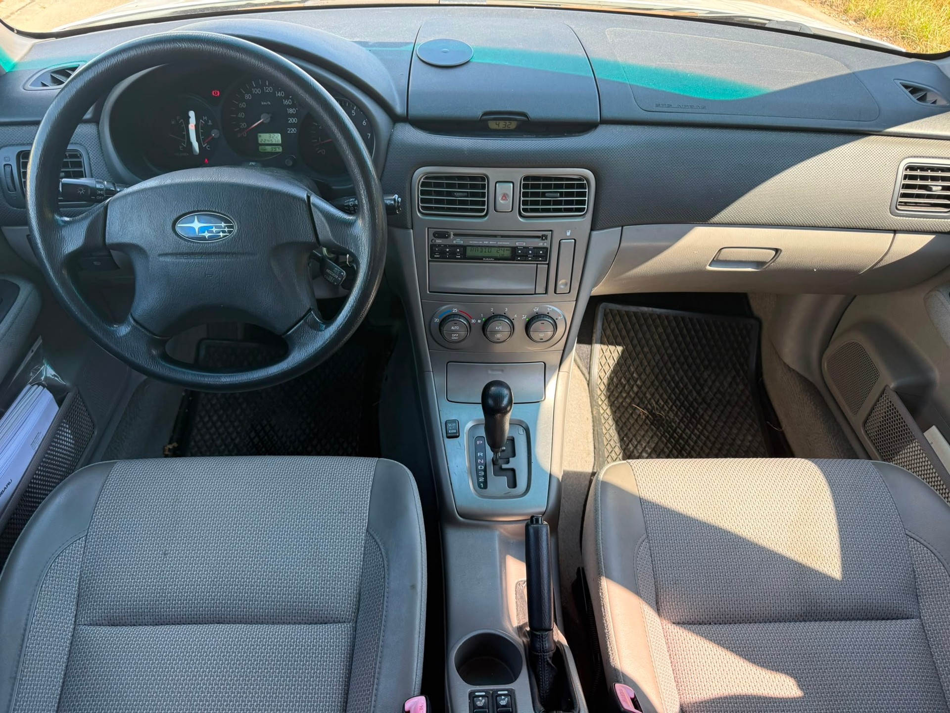 SUBARU Forester 2.0X Comfort Automatic-image-9